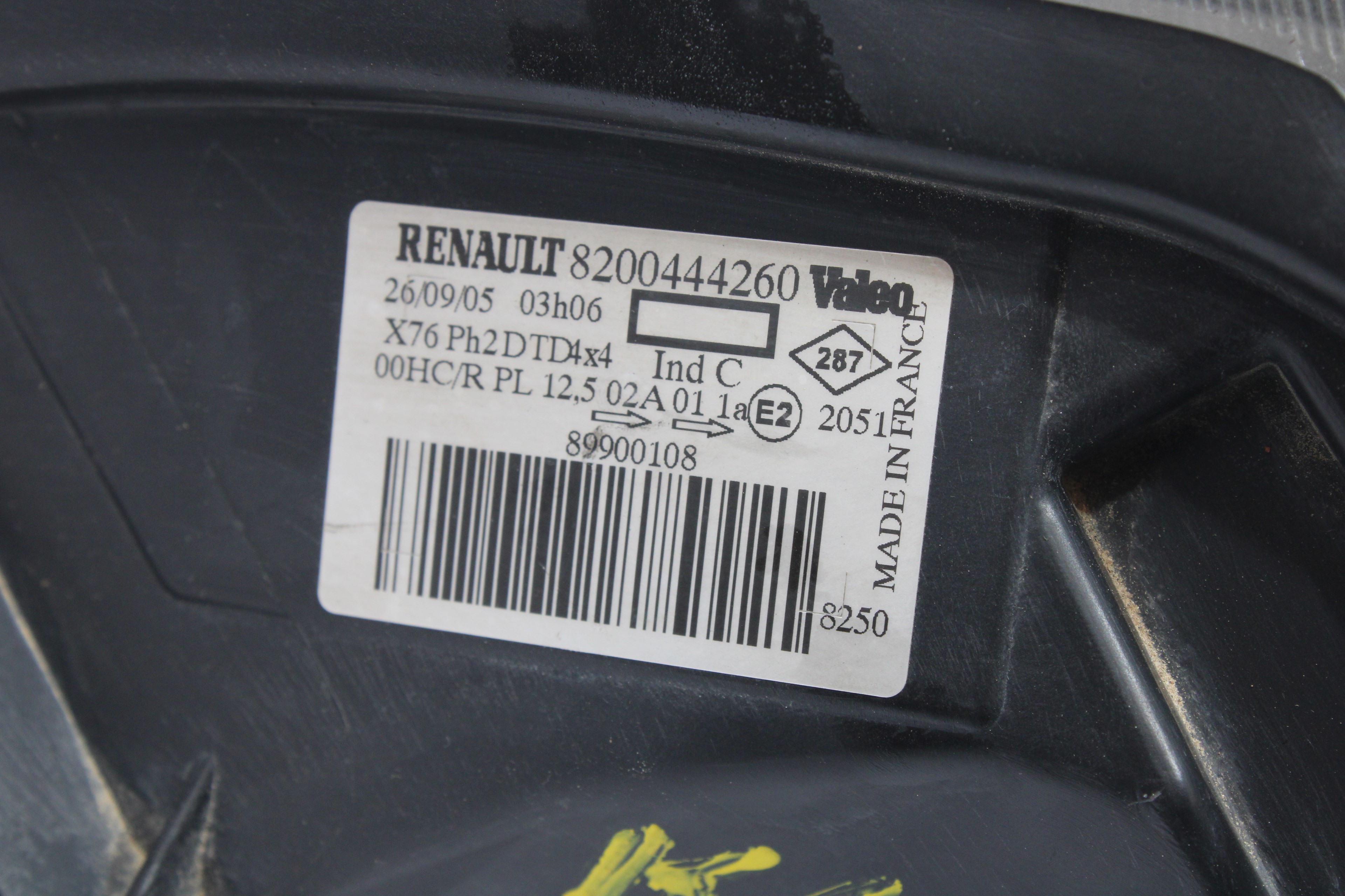 Phare droit 8200444260 de Renault Kangoo 2000-0 - pieza usada