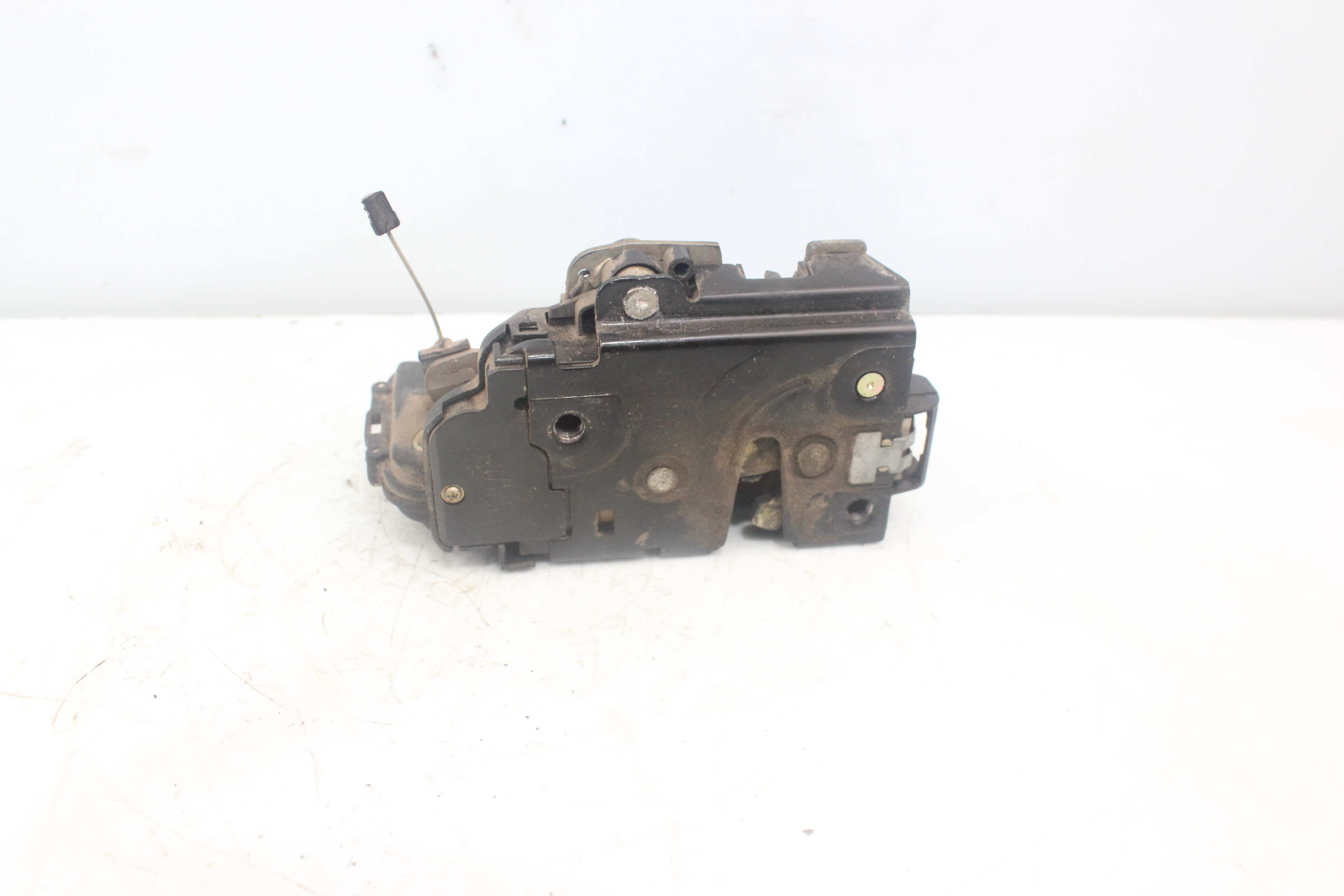 VOLKSWAGEN Golf 4 generation (1997-2006) Front Right Door Lock 3B1837016A 24060116