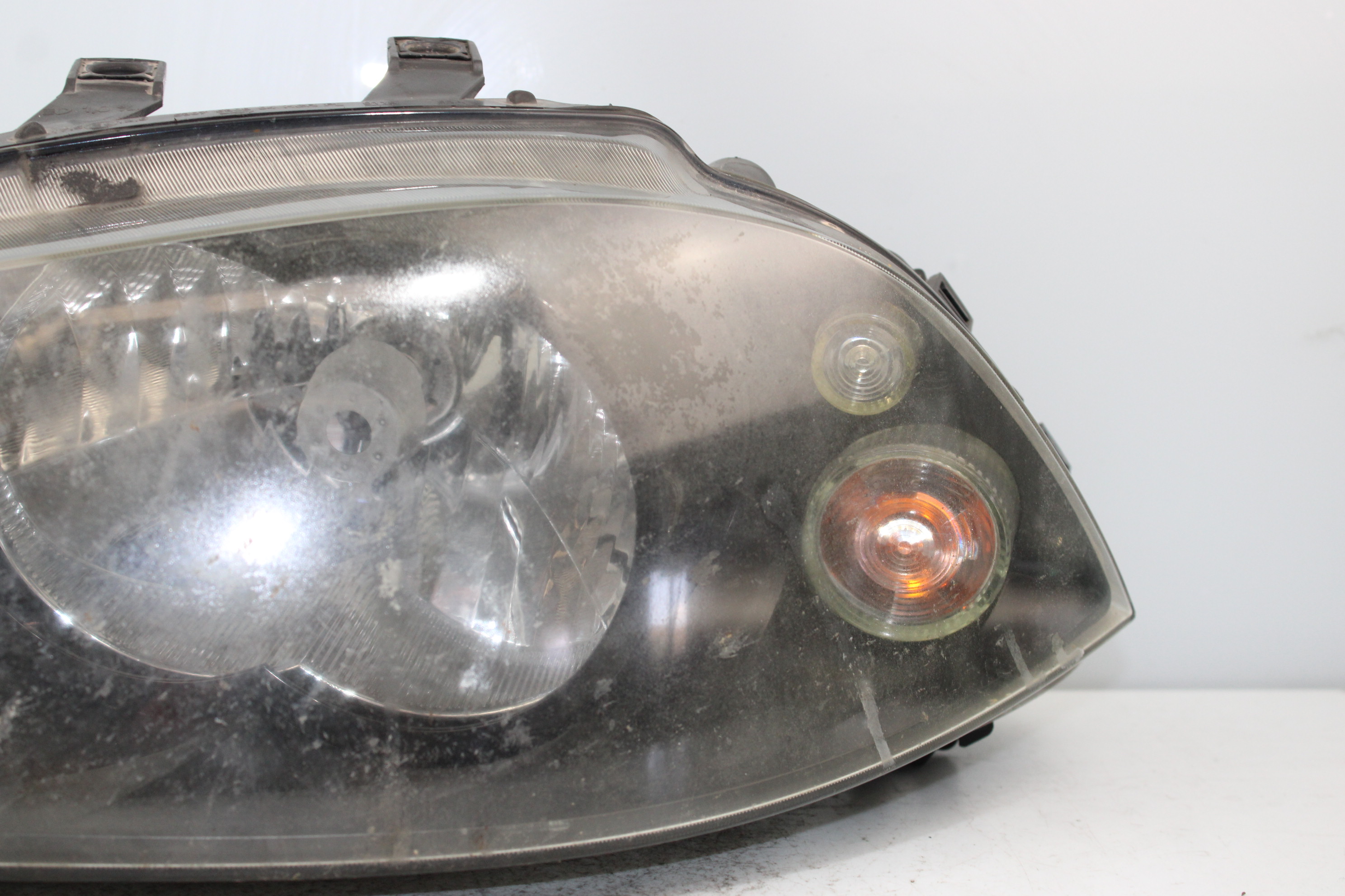 SEAT Ibiza 3 generation (2002-2008) Front Left Headlight 89306231 25267508