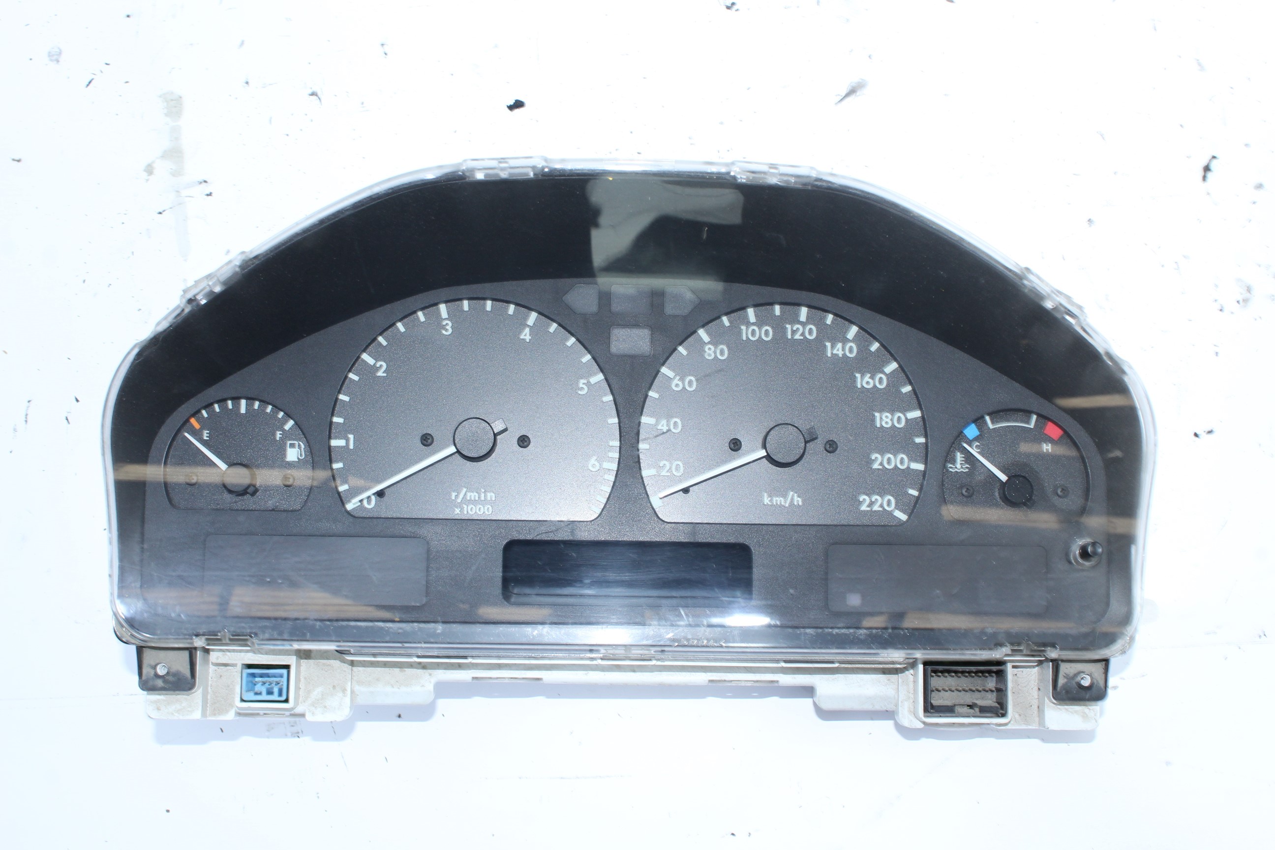 LAND ROVER Range Rover 1 generation (1970-1994) Speedometer YAC114300 19362616