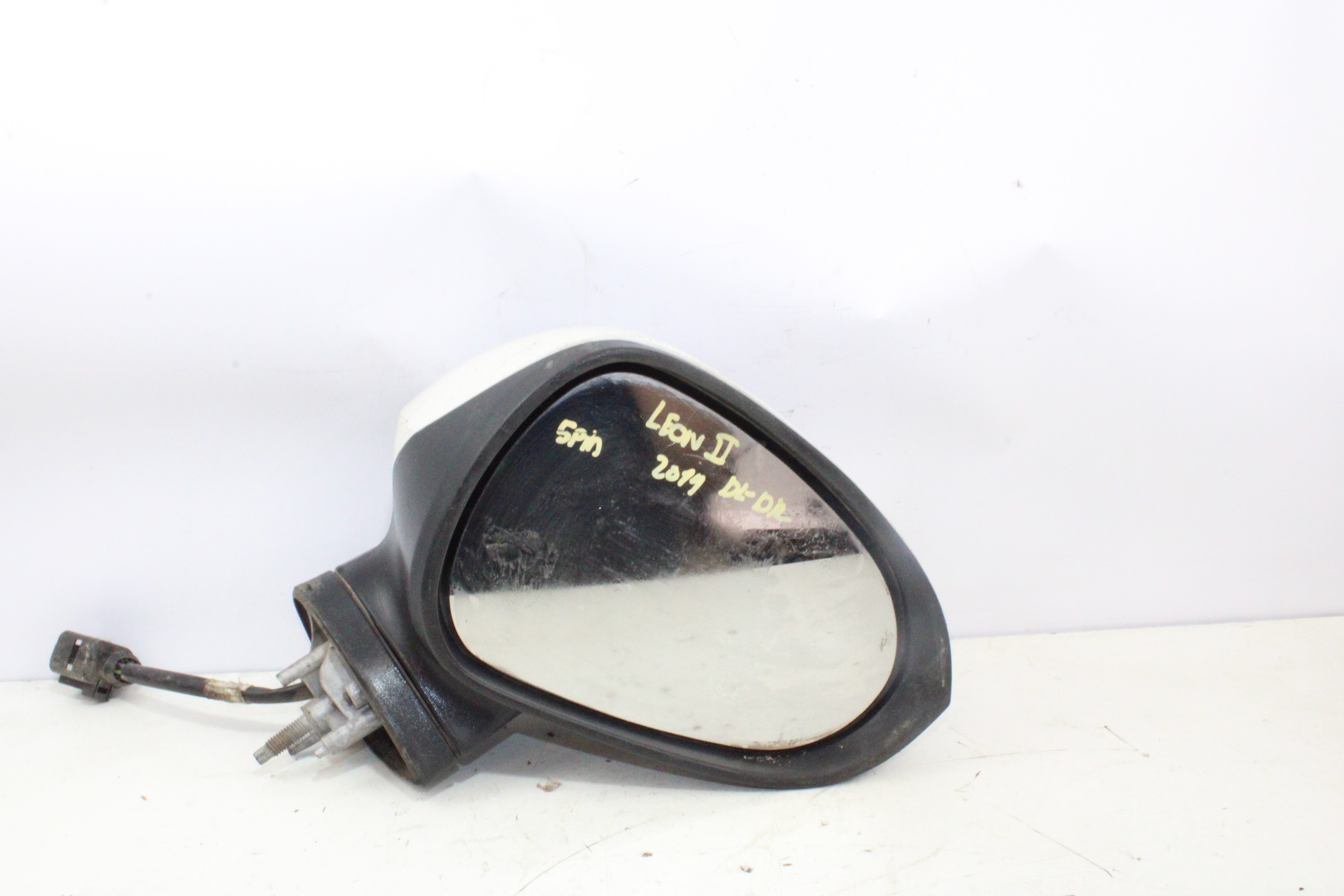 SEAT Leon 3 generation (2012-2020) Right Side Wing Mirror 034456 19373712