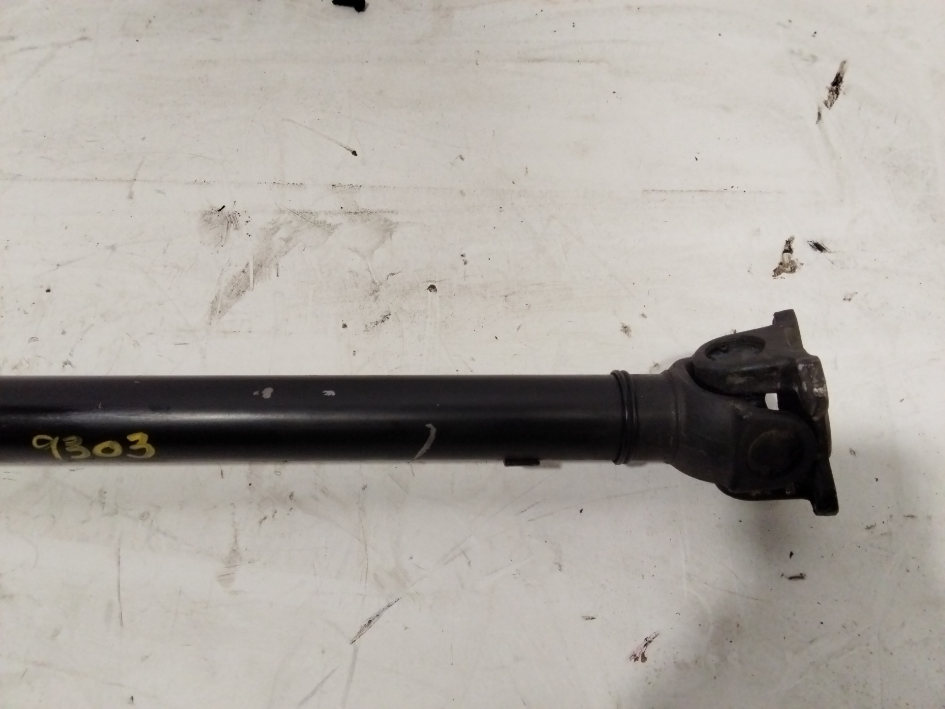 Zwischenwelle N57D30A,N57 26208628043 de Bmw Serie 5 2010-2011 con 570307 km - pieza usada