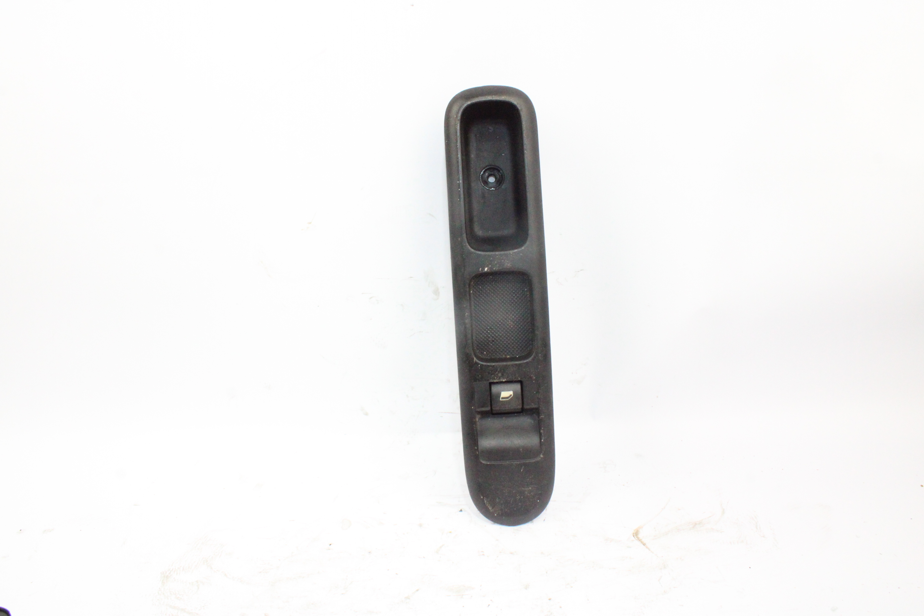 PEUGEOT 3008 2 generation (2017-2023) Front Right Door Window Switch 96650618ZD 23767433