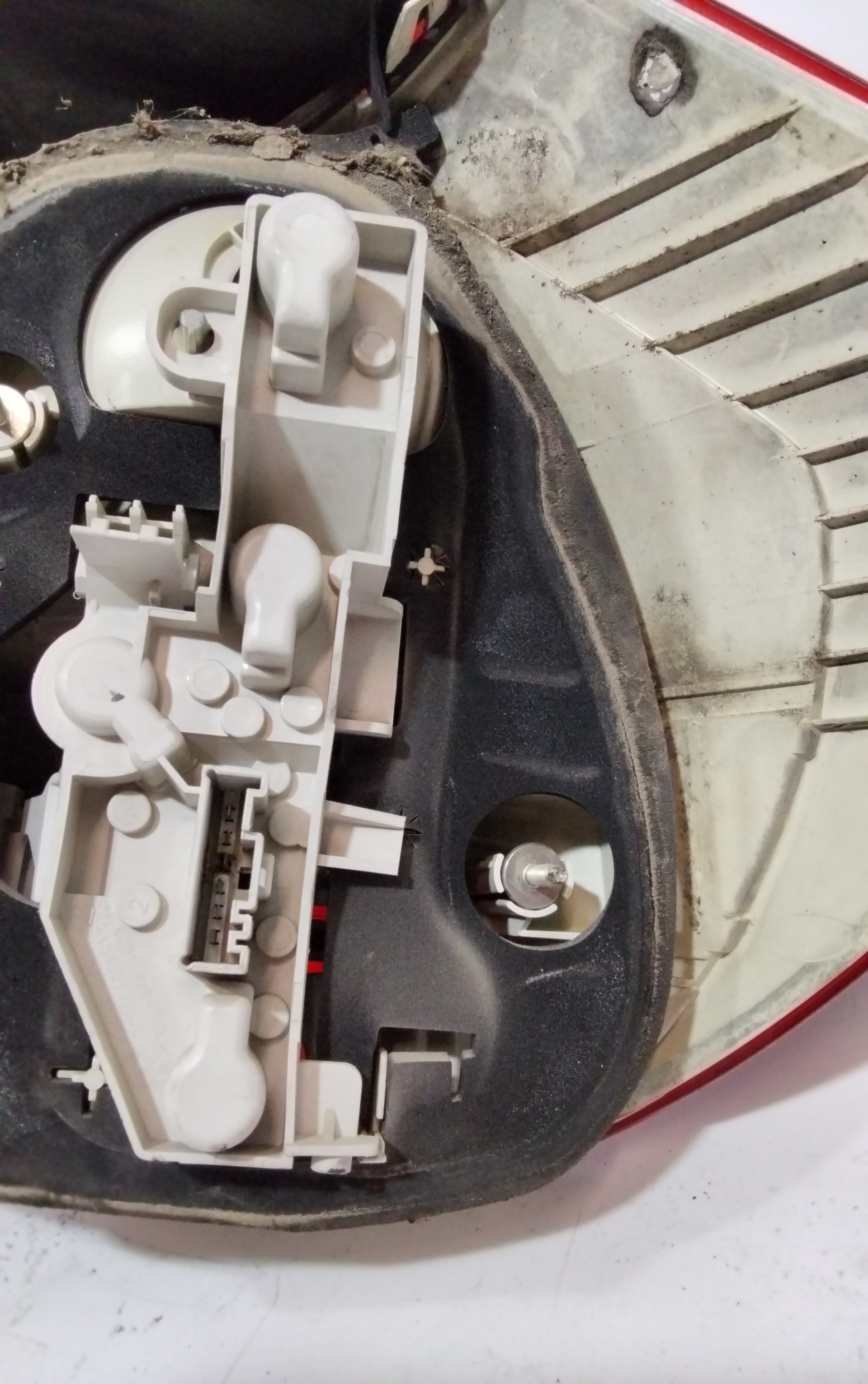 Piloto trasero izquierdo N47D20A,N47D20C,D20A 63217164955 de Bmw 1 (e87) 2007-2011 - pieza usada