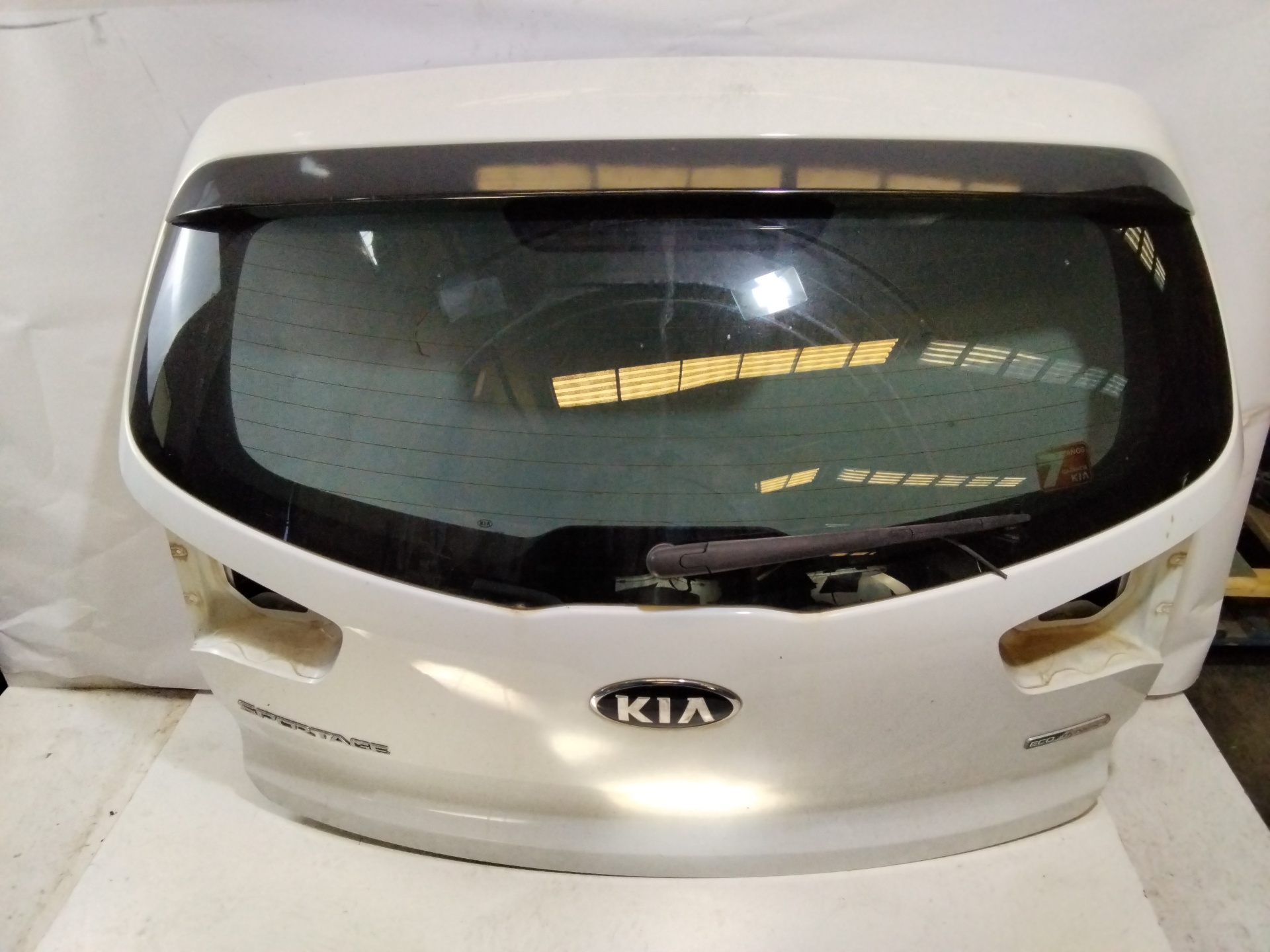 KIA Sportage 3 generation (2010-2015) Крышка багажника NOREF 25307898