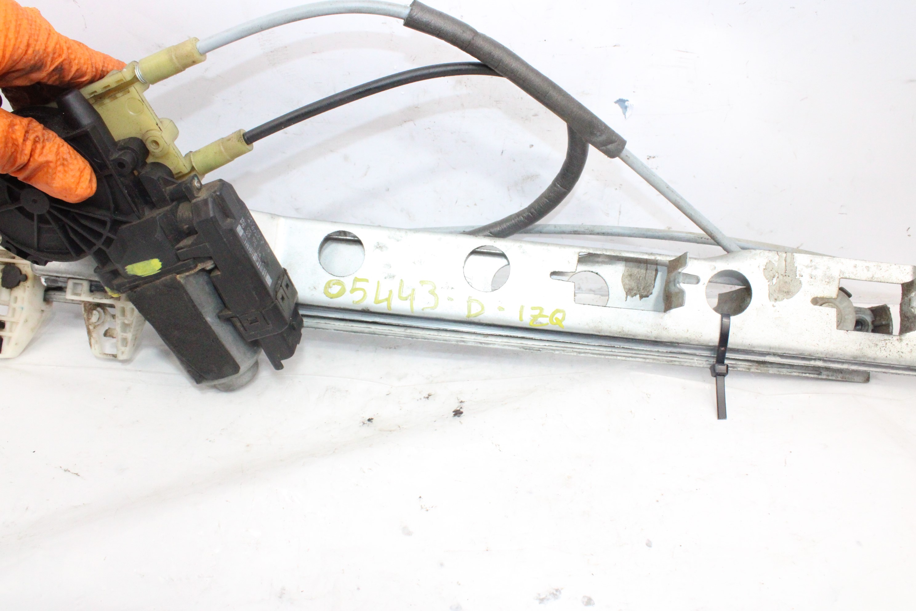 RENAULT Megane 2 generation (2002-2012) Regulator de geam ușă stânga față 440726F 25248308