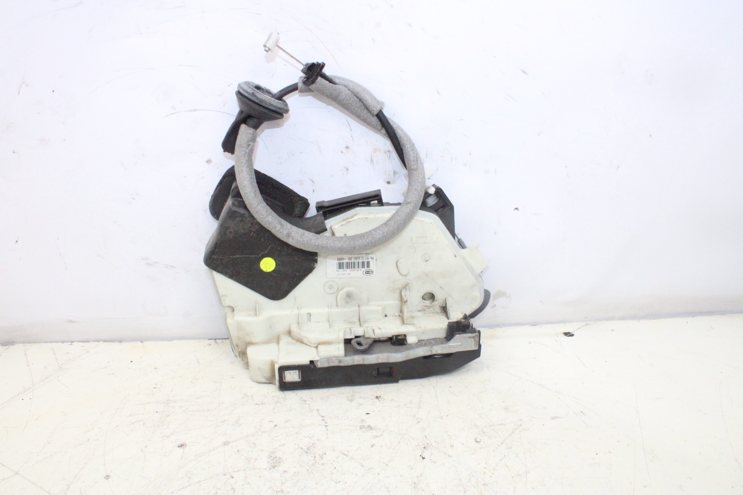 SEAT Toledo 4 generation (2012-2020) Front Right Door Lock 5E1837016A 21074579