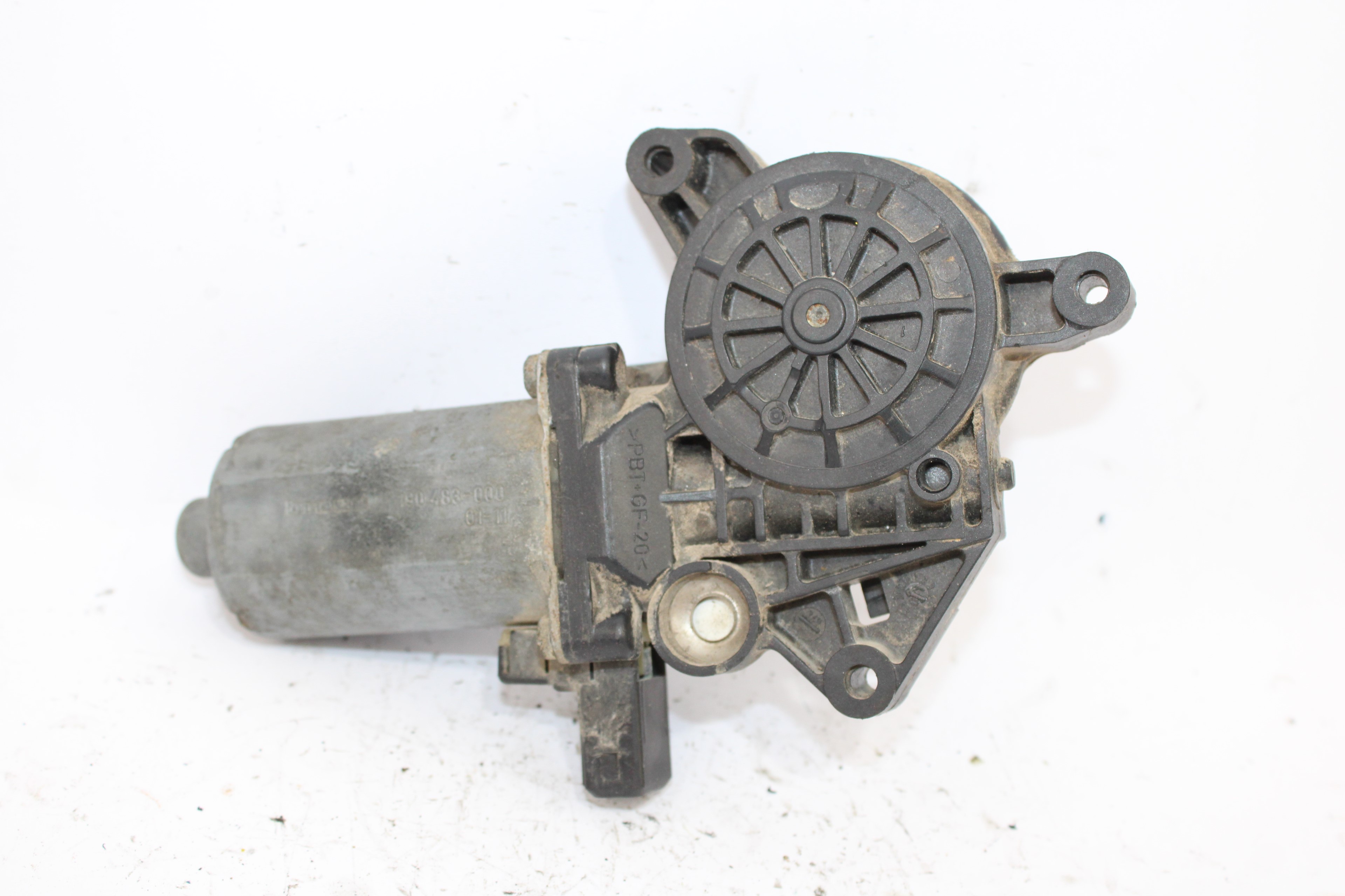 Motor elevalunas trasero derecho 0130821630 de Renault Espace/ grand espace 2000-2002 - pieza usada