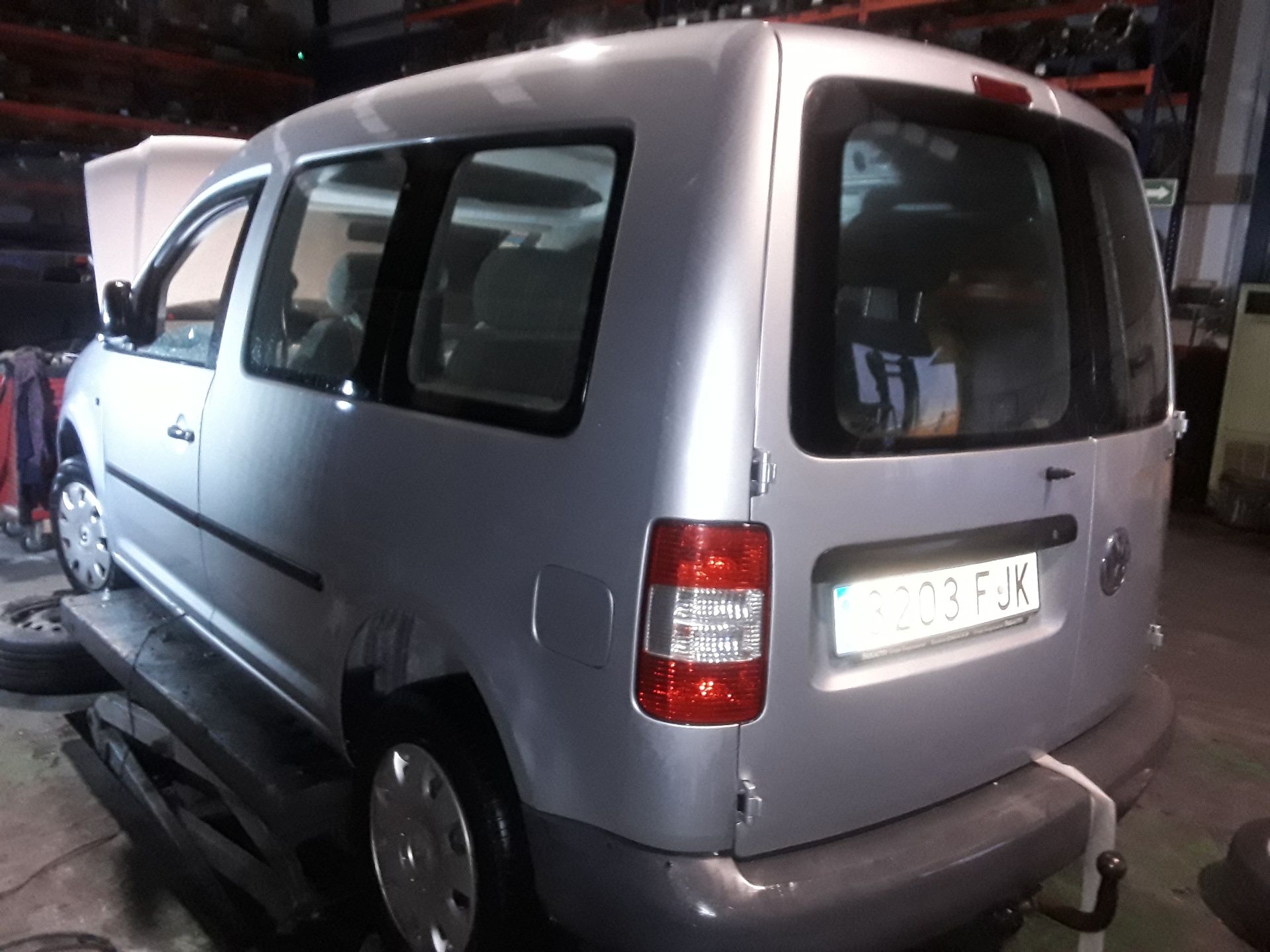 VOLKSWAGEN Caddy 3 generation (2004-2015) Priekinių kairių durų stiklo pakelėjas 1T0837755L 19362613