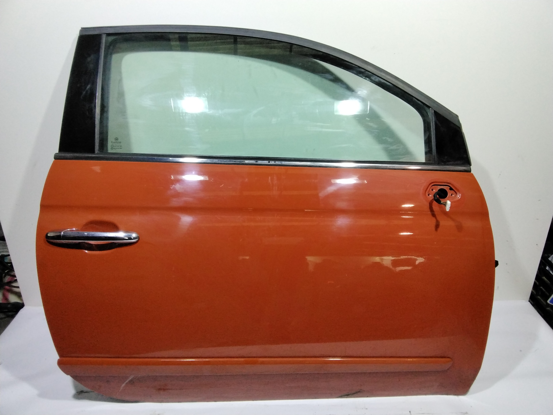 FIAT 500 2 generation (2008-2024) Priekinės dešinės durys NOREF 25112694