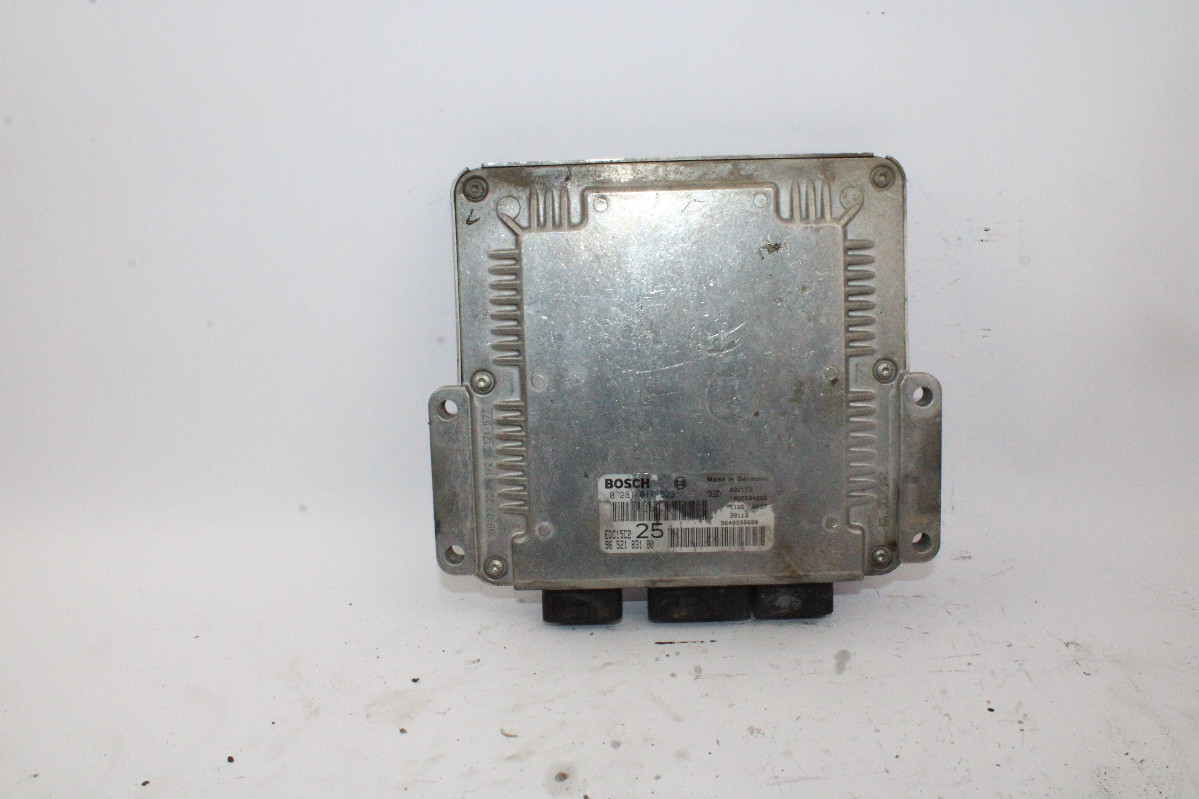 Centralita motor uce 0281011523 de Citroen Xsara (n1) 2000-2005