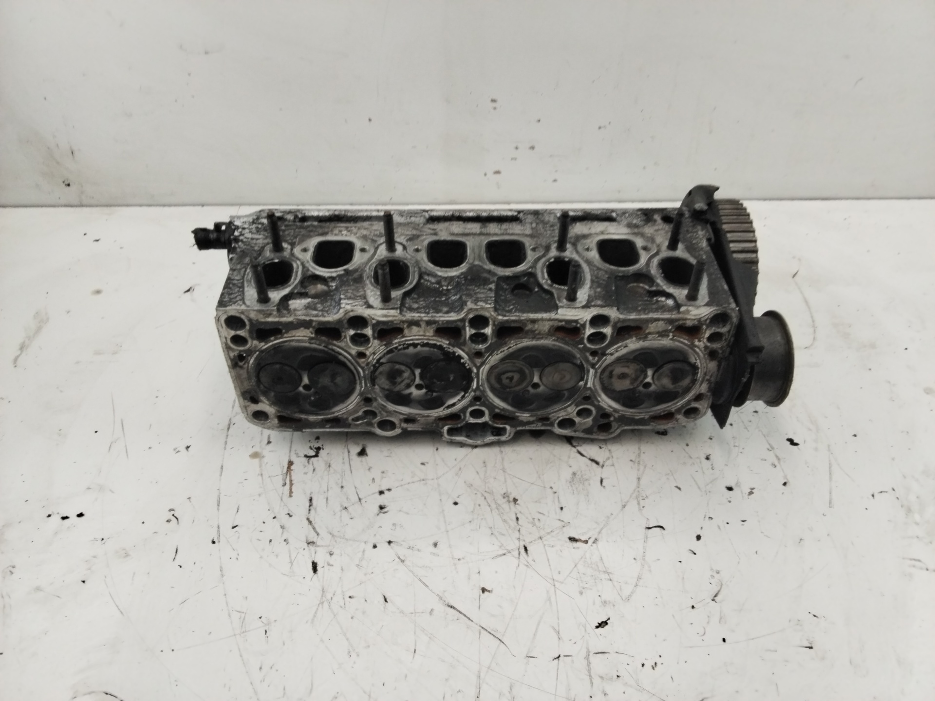 VOLKSWAGEN Golf 4 generation (1997-2006) Chiulasă motor 038103373 25187669