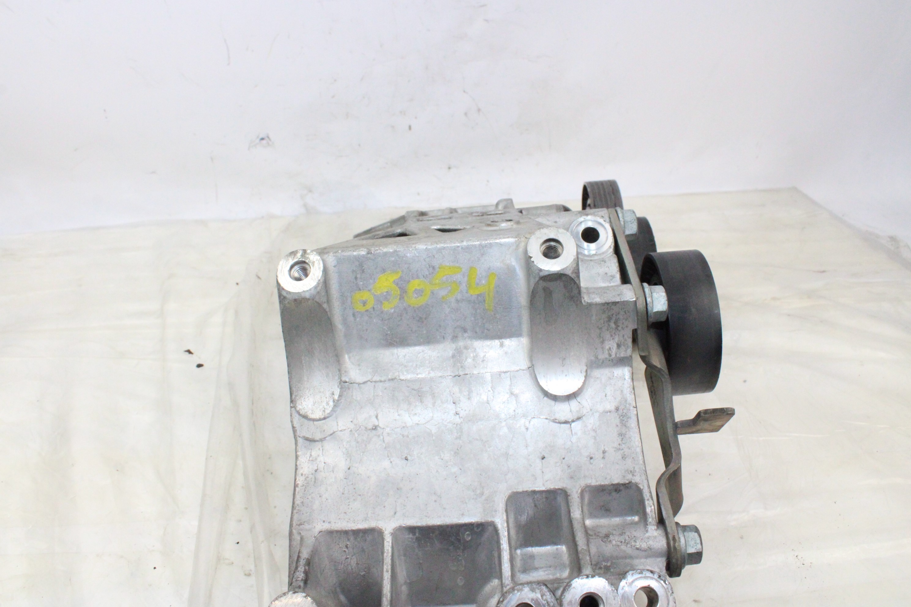 MERCEDES-BENZ A-Class W169 (2004-2012) Generator beslag A6402021040 23764167