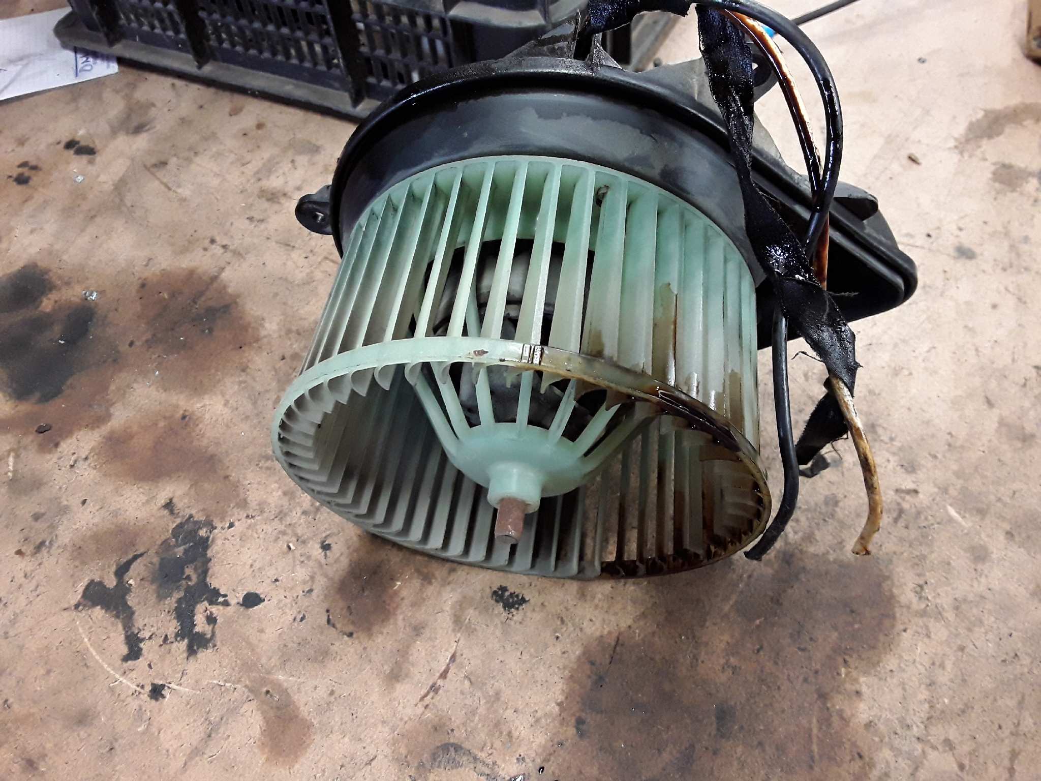 CITROËN Xsara 1 generation (1997-2004) Heater Blower Fan 740471233F 19012720