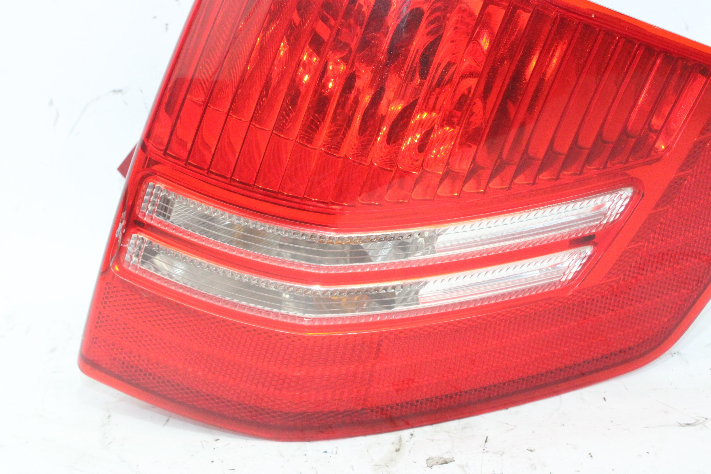 CITROËN C4 1 generation (2004-2011) Rear Right Taillight Lamp 9655863980 23764093