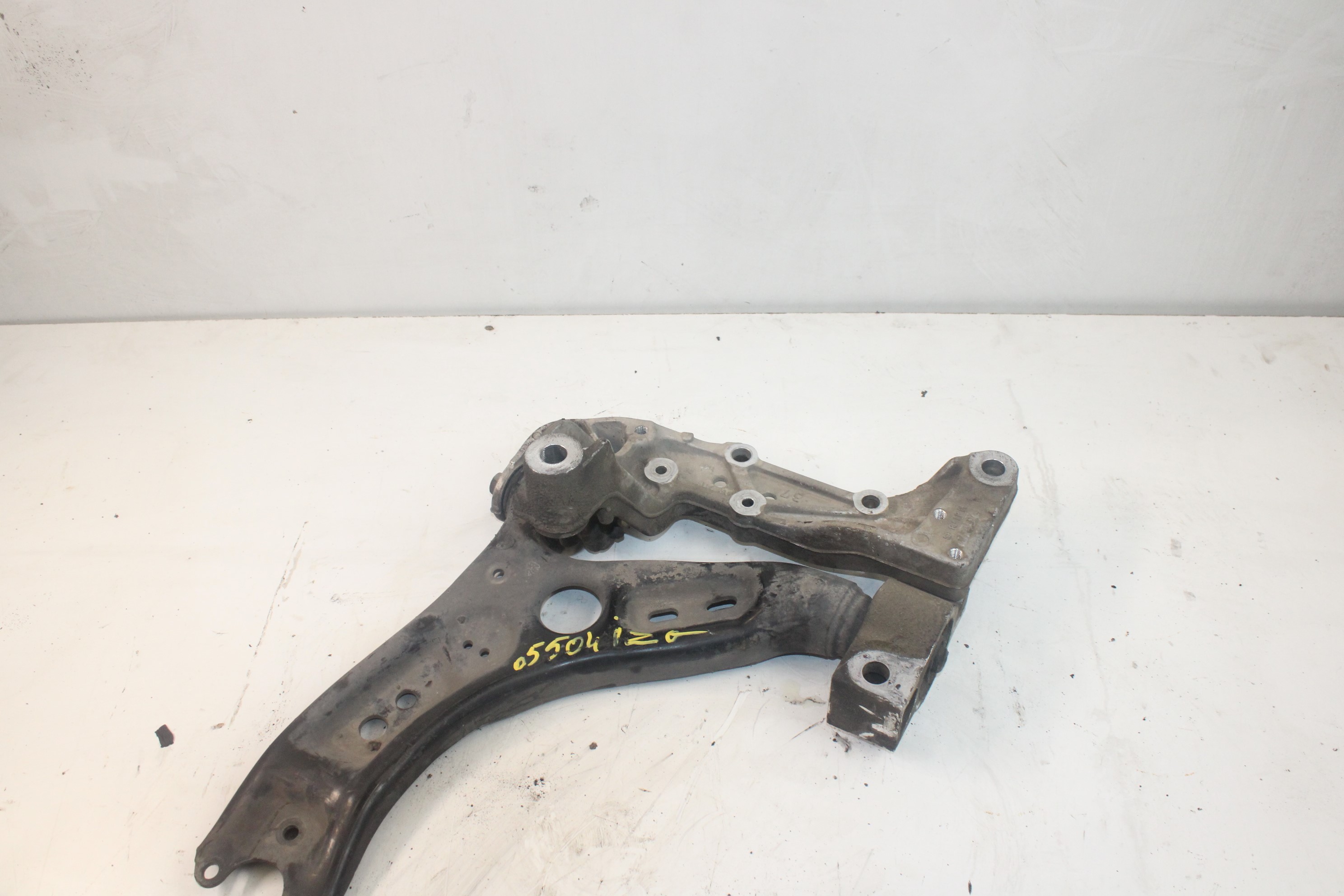 CHEVROLET Golf 6 generation (2008-2015) Front Left Arm 1K0199295 24064184