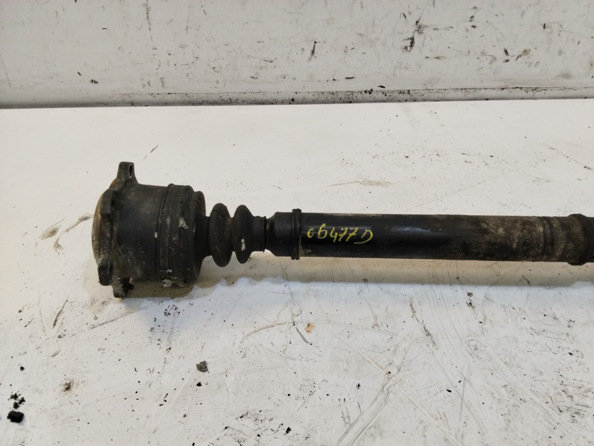 AUDI A6 C5/4B (1997-2004) Front Right Driveshaft NOTIENEREFERENCIA 25101649