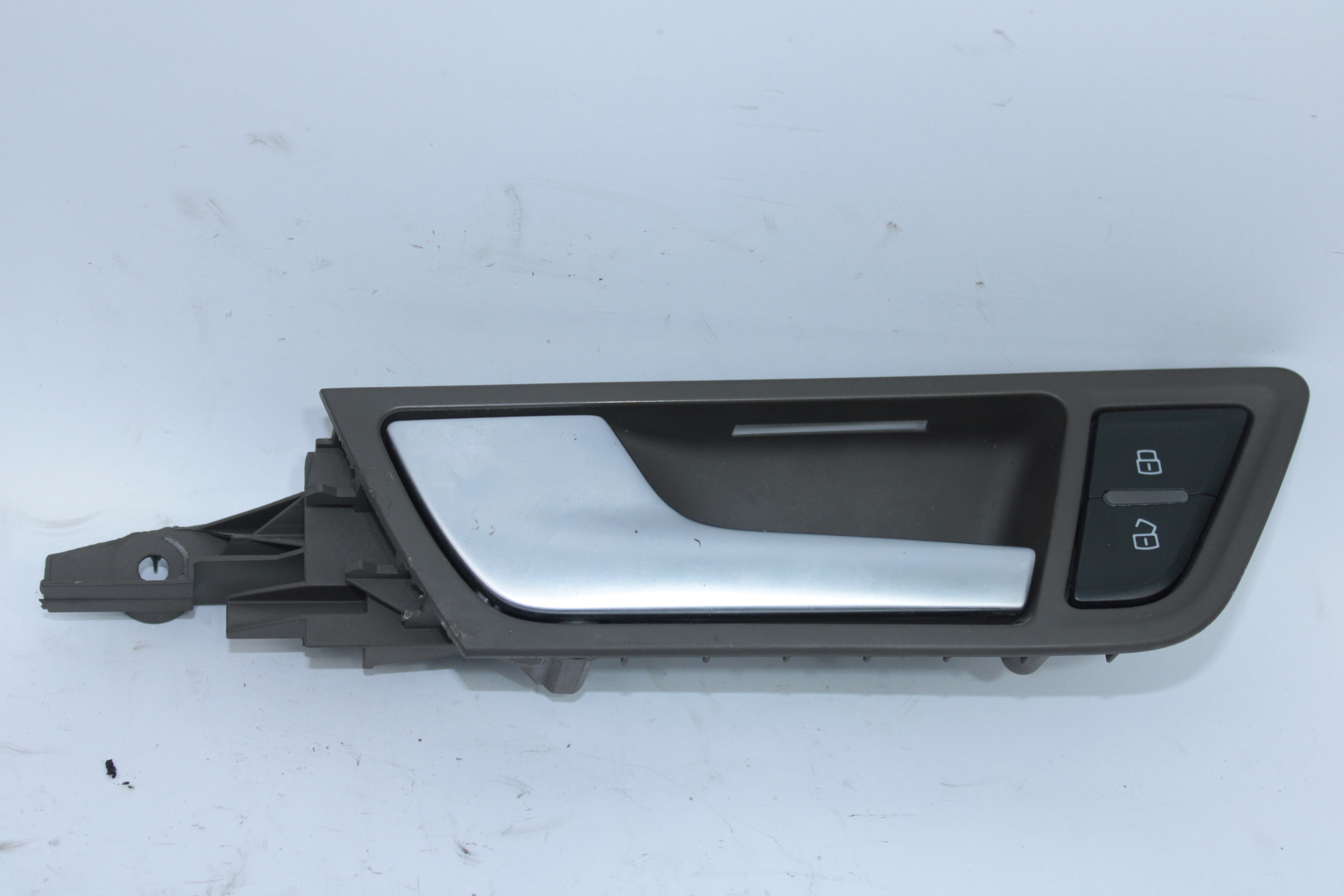 AUDI A6 C6/4F (2004-2011) Front Left Door Interior Handle Frame 8R0837019 19320282