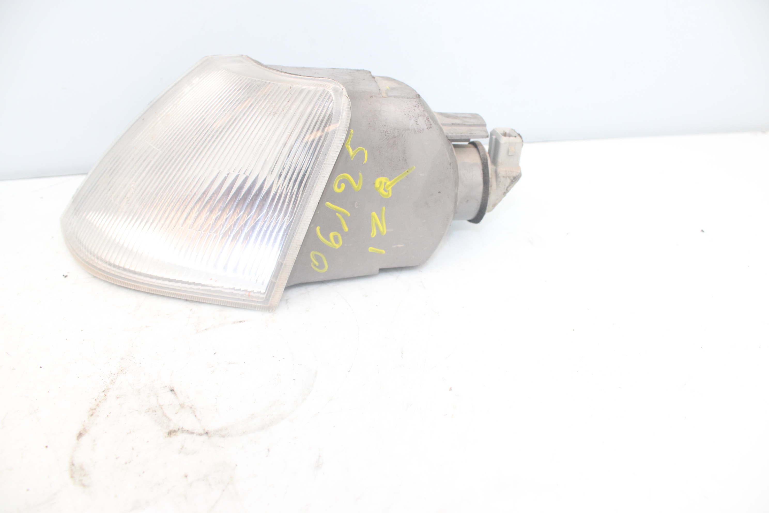 CITROËN Xantia X1 (1993-1998) Front left turn light AX01980 24062175