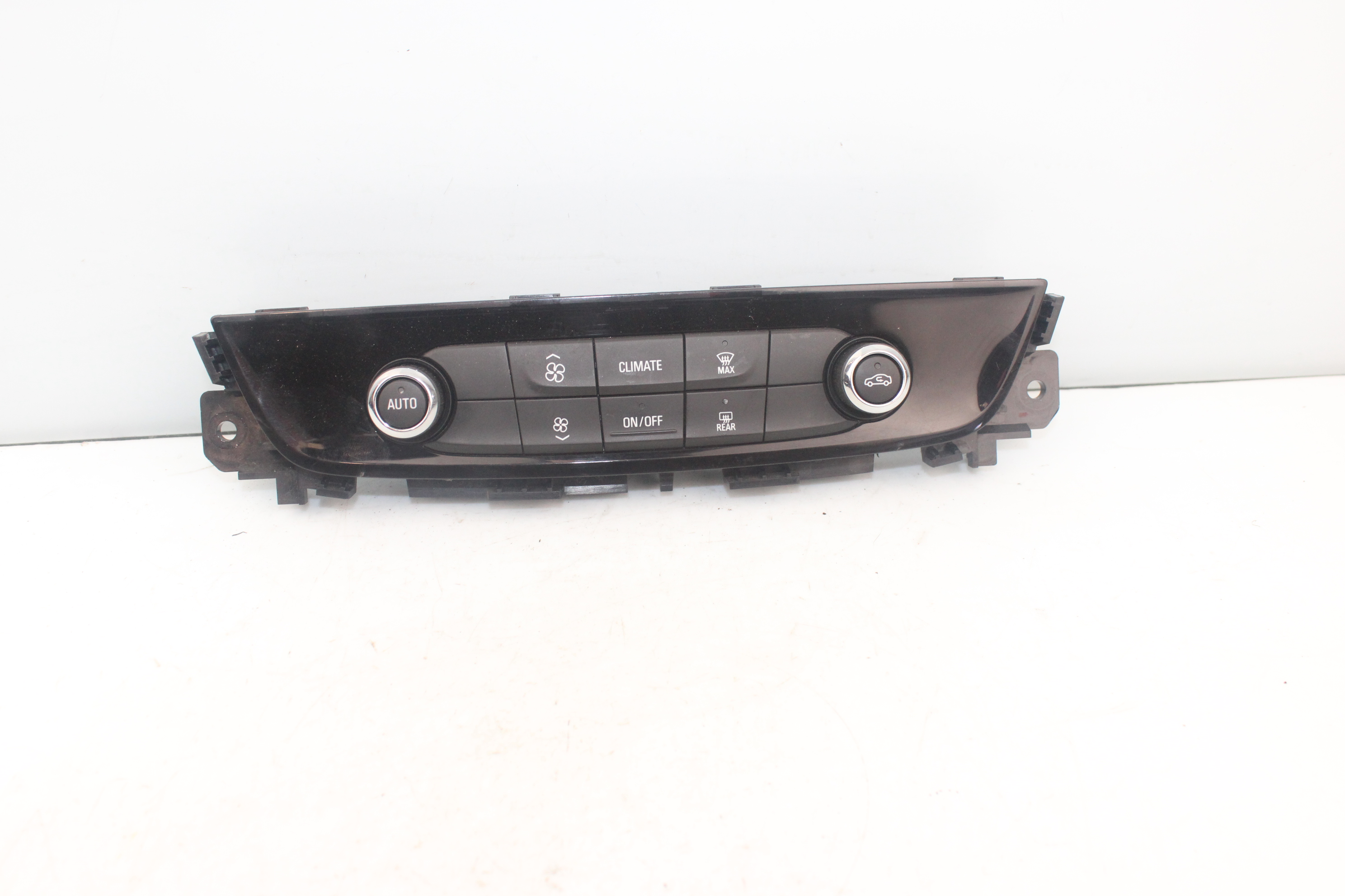 OPEL Insignia B (2017-2024) Climate  Control Unit 39113537 24062940