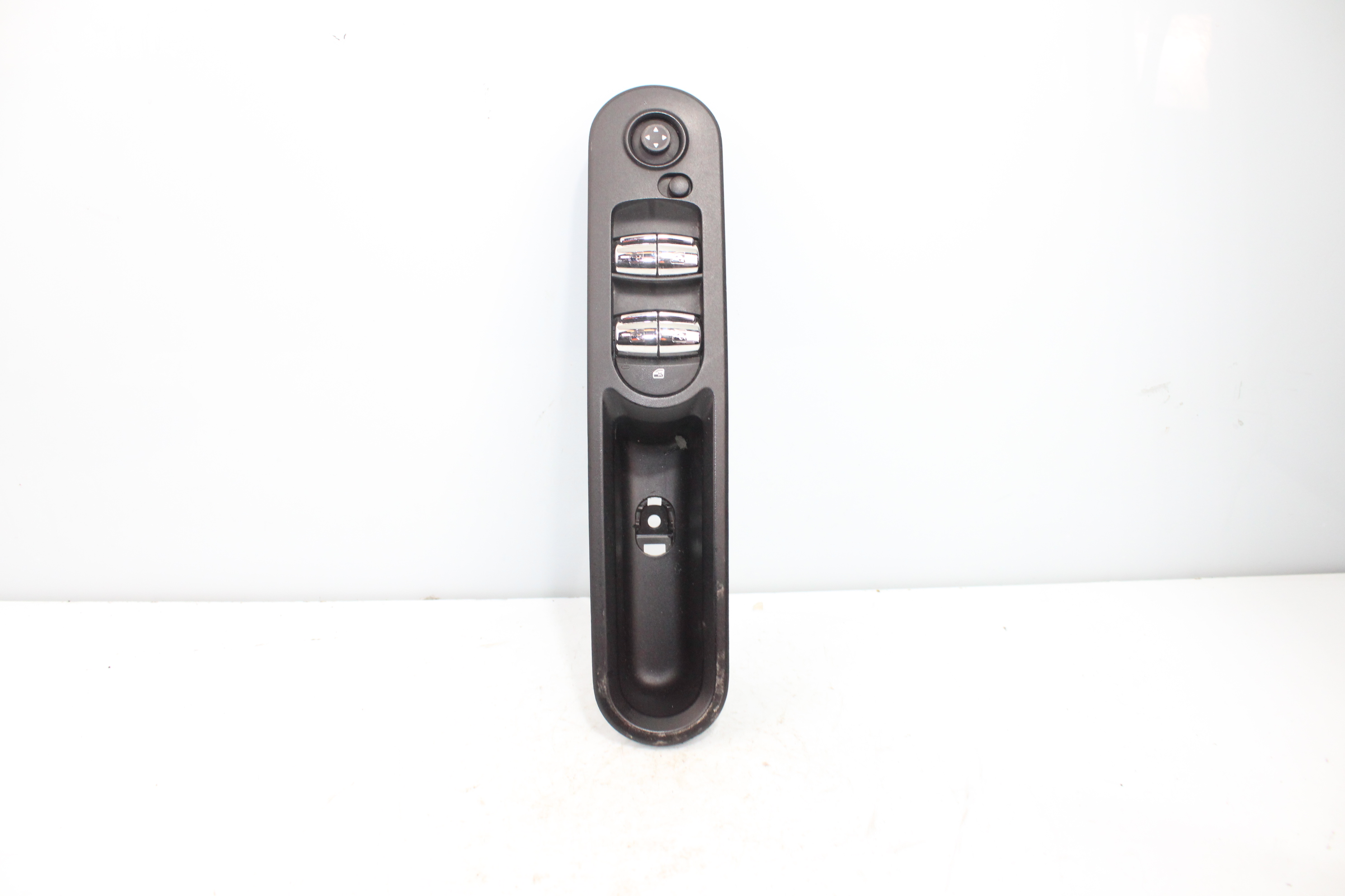 MINI Clubman F54 (2015-2024) Кнопка стеклоподъемника передней левой двери 51417389111 25178927