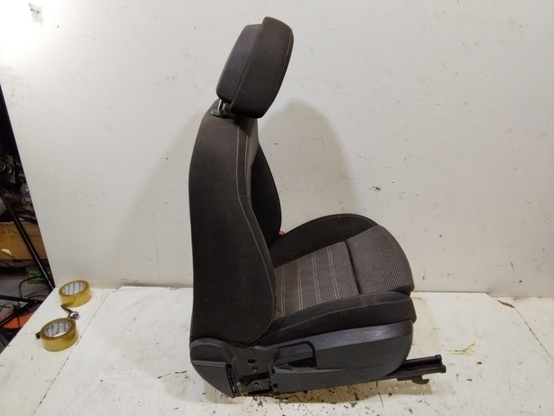 OPEL Insignia A (2008-2016) Front Right Seat NOTIENEREF 25188832