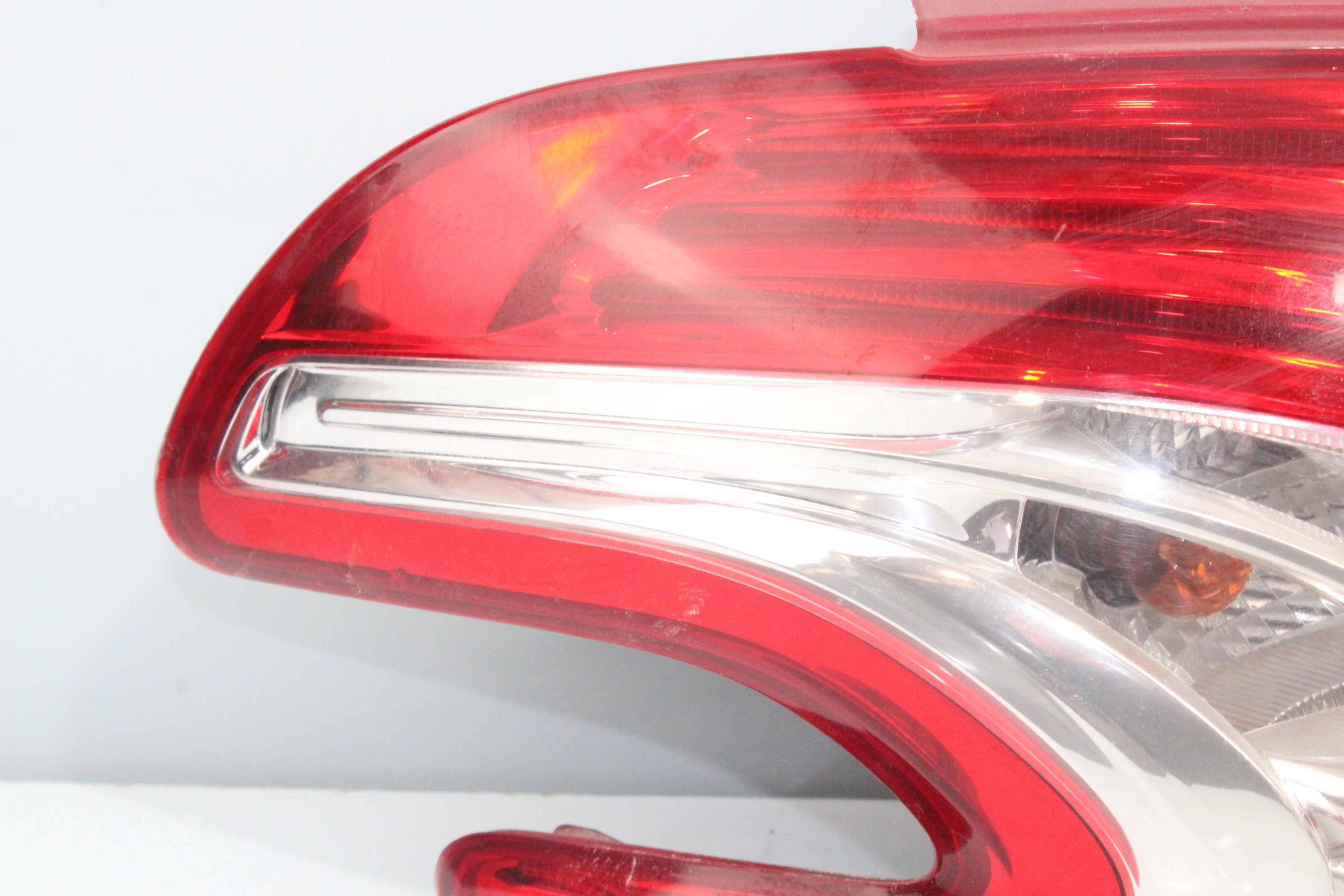 PEUGEOT 208 Peugeot 208 (2012-2015) Rear Left Taillight 967262828003 23770507