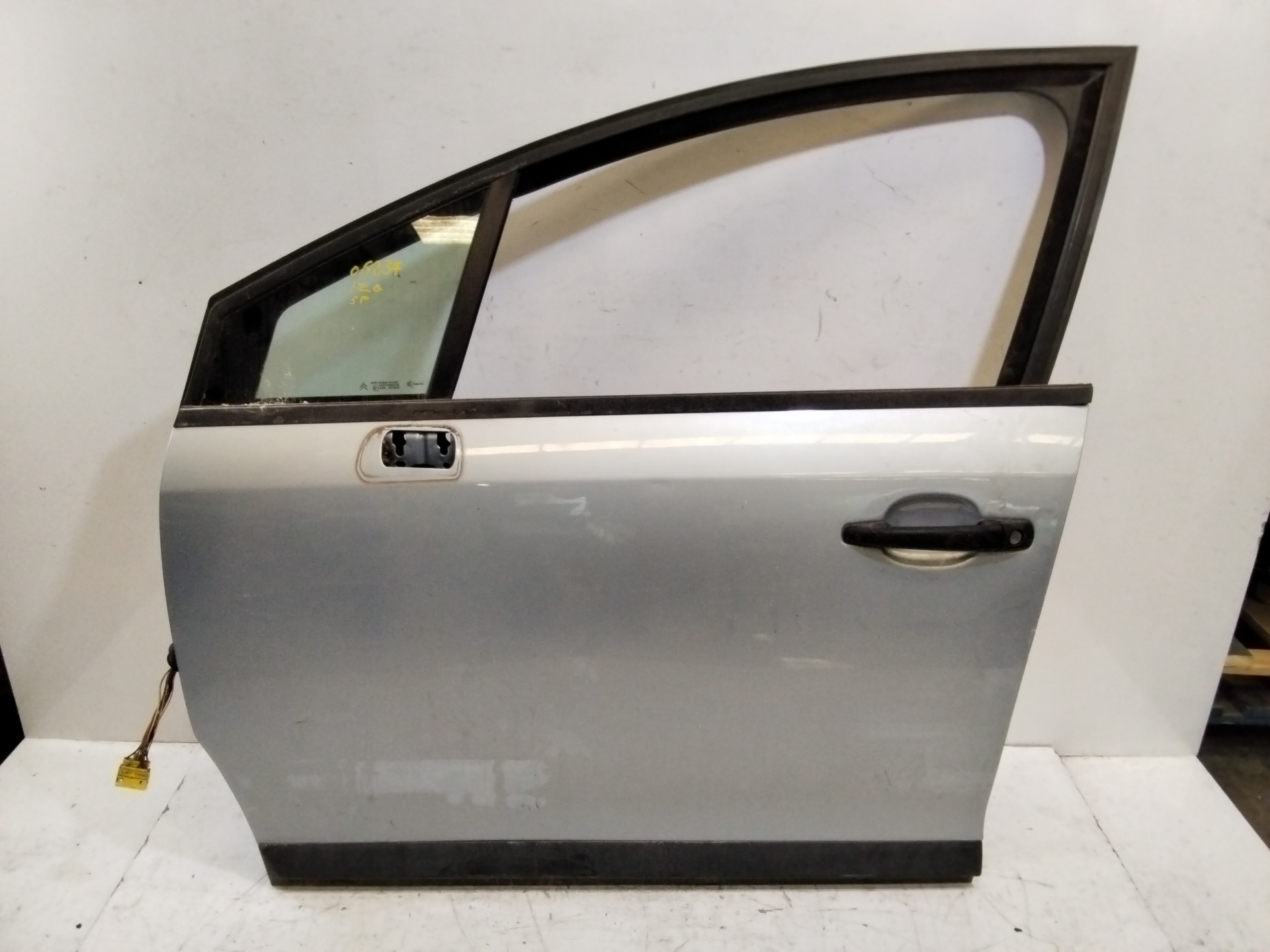 CITROËN C4 1 generation (2004-2011) Front Left Door NOREF 25267191