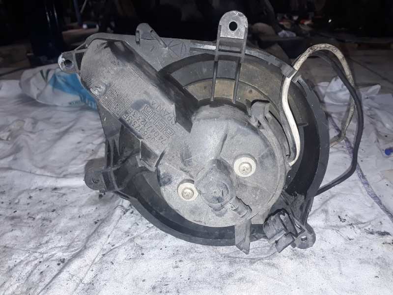 CITROËN Xsara 1 generation (1997-2004) Heater Blower Fan 210681233F 18995667