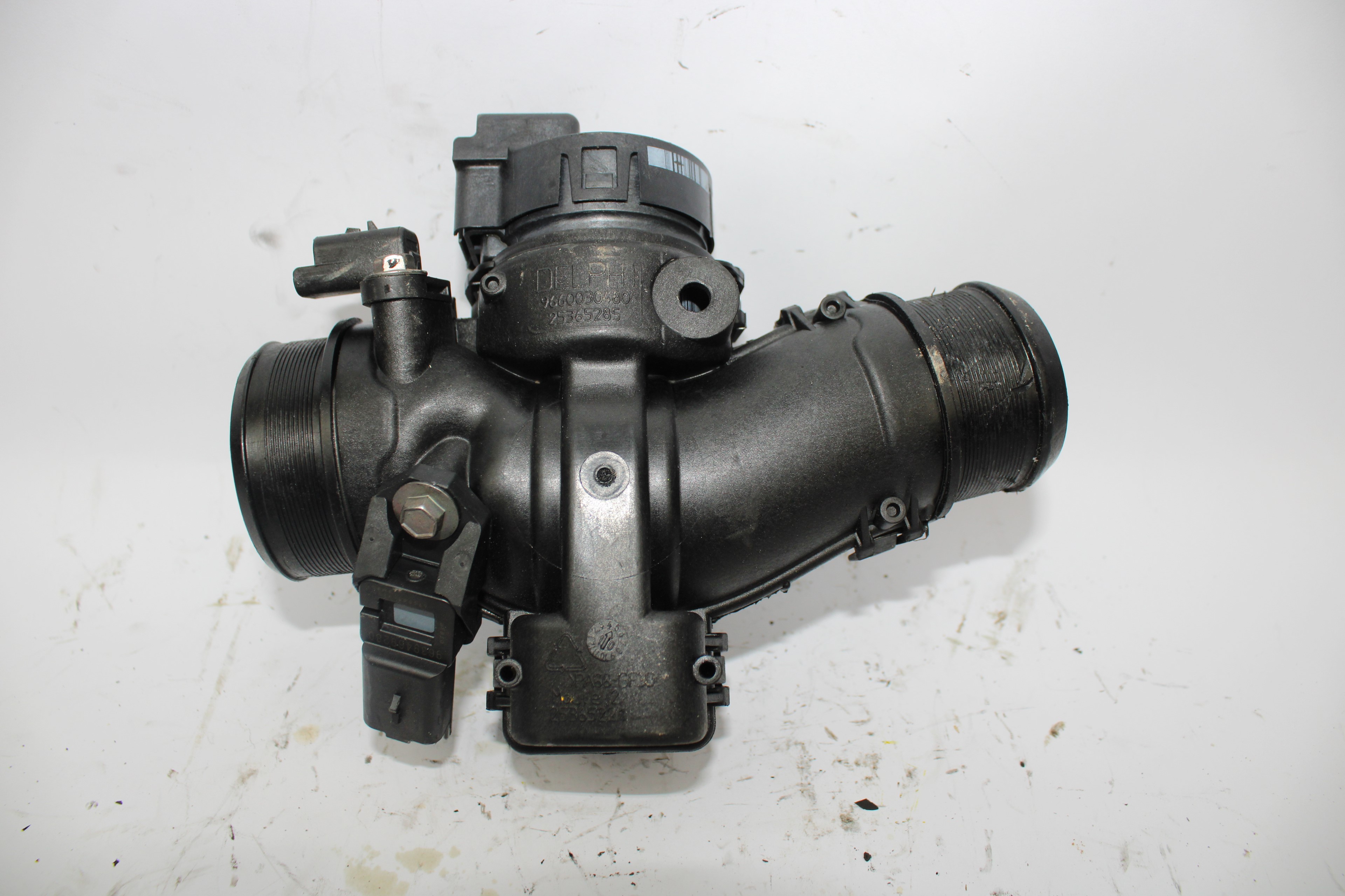 CITROËN C4 1 generation (2004-2011) Throttle Body 25365285 19335436