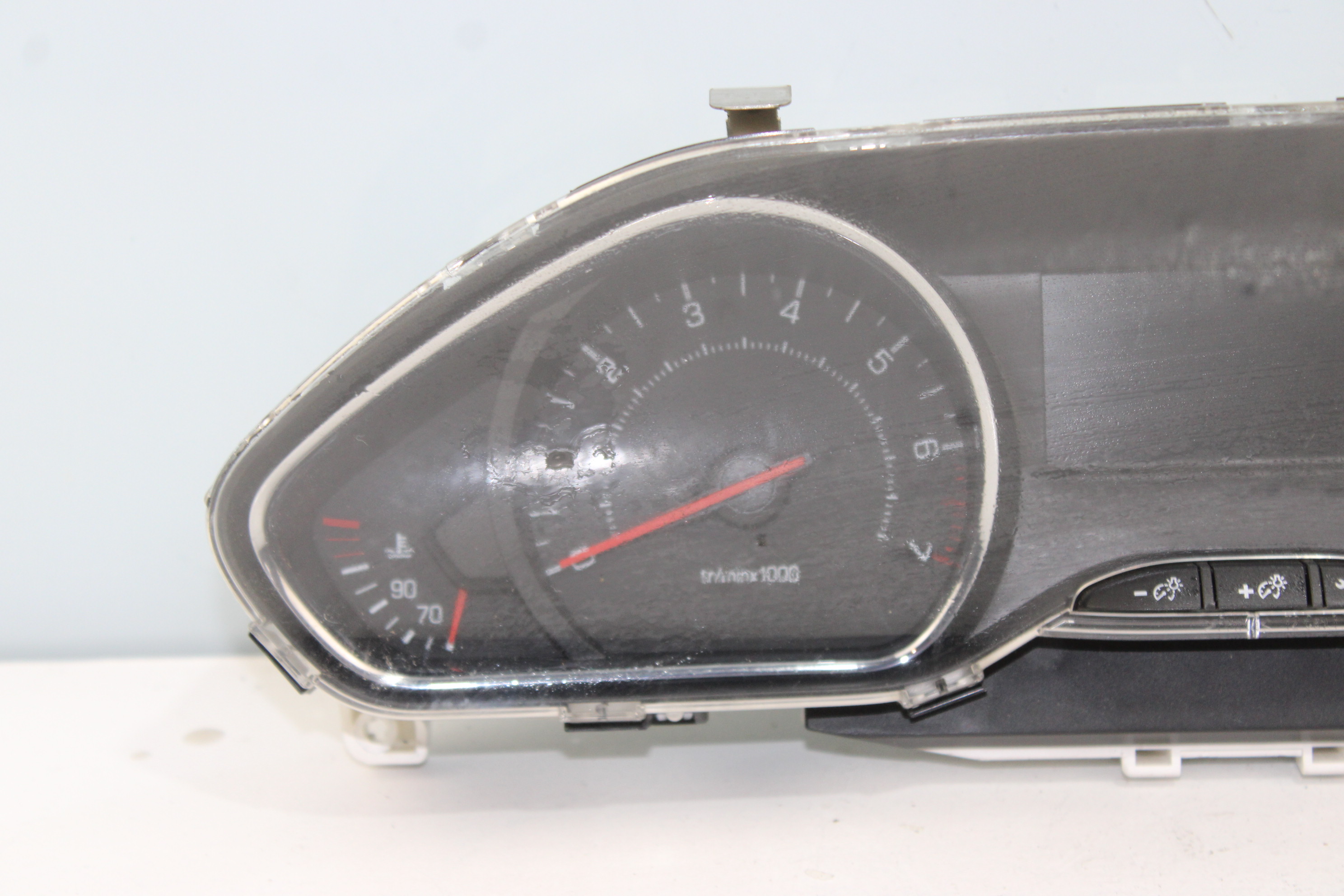 PEUGEOT 208 Peugeot 208 (2012-2015) Compteur de vitesse 9801904780 25279909