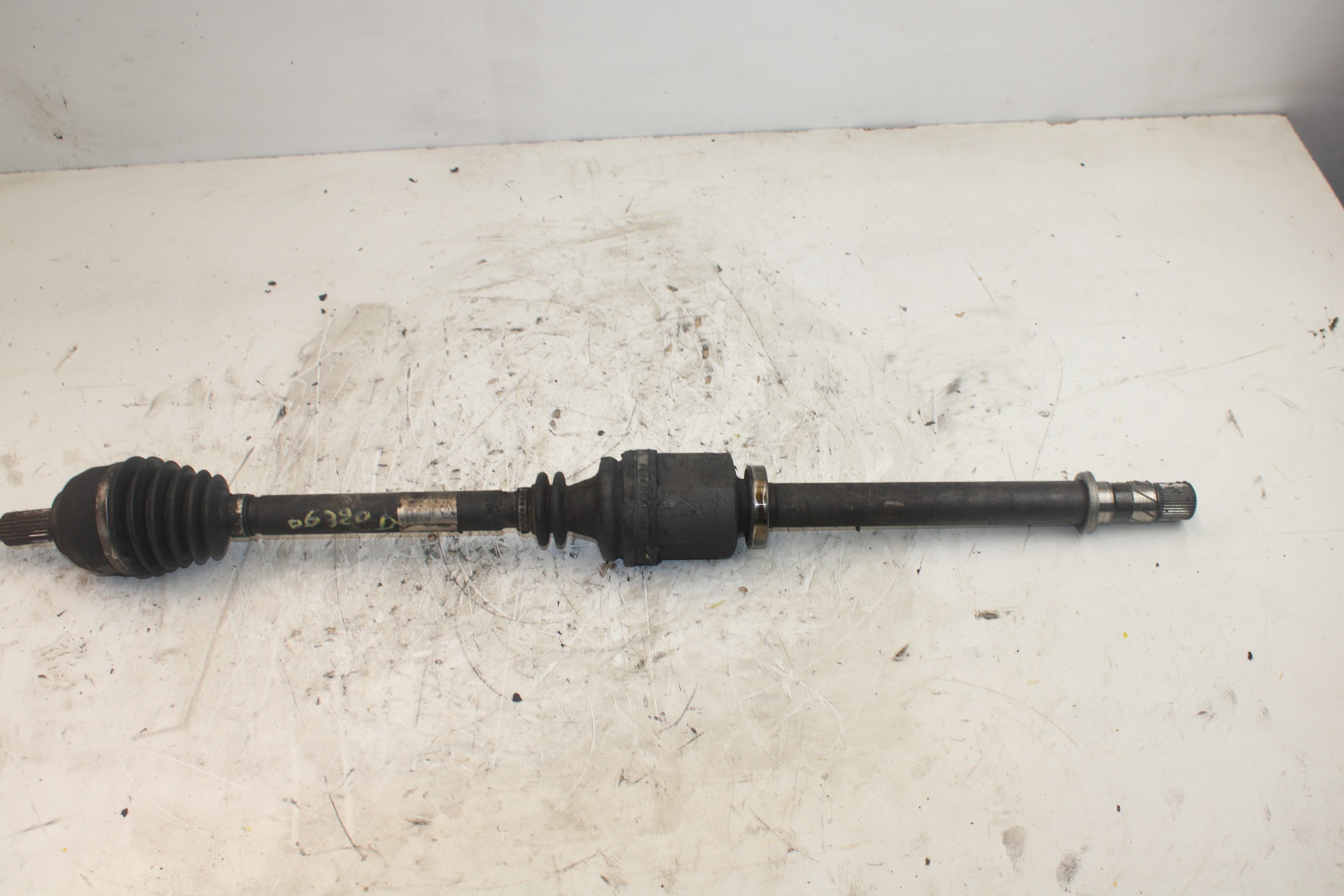 RENAULT Scenic 2 generation (2003-2010) Front Right Driveshaft NOTIENEREFERENCIA 25188488