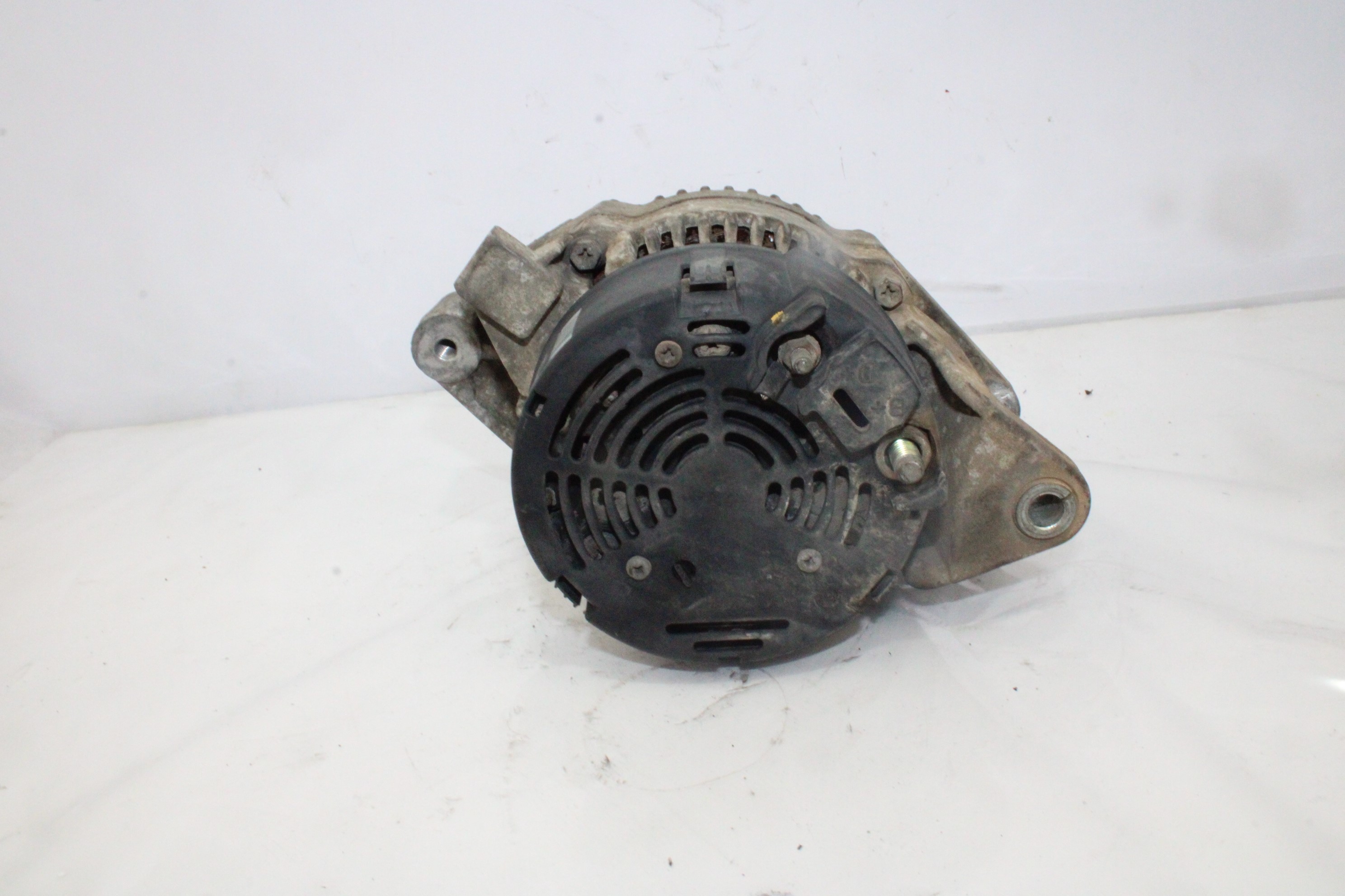 OPEL Vectra B (1995-1999) Alternator 0123120001 20417612