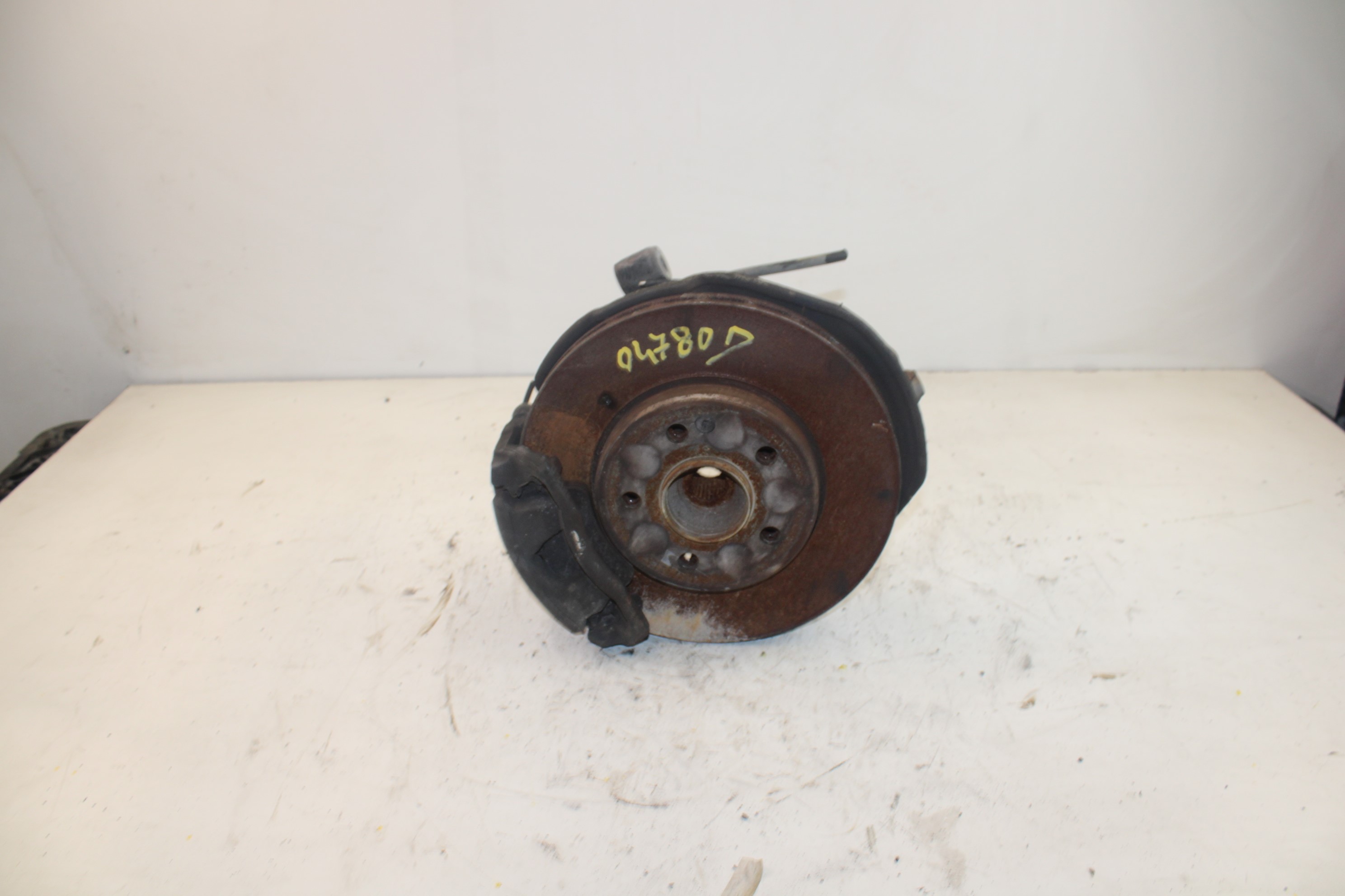 CHEVROLET B-Class W245 (2005-2011) Front Right Wheel Hub NOTIENEREFERENCIA 25188417