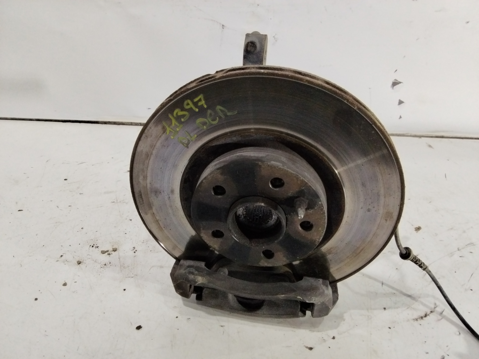 Mangueta delantera derecha 51910431 de Fiat 500 l 2013-2016 con 256704 km