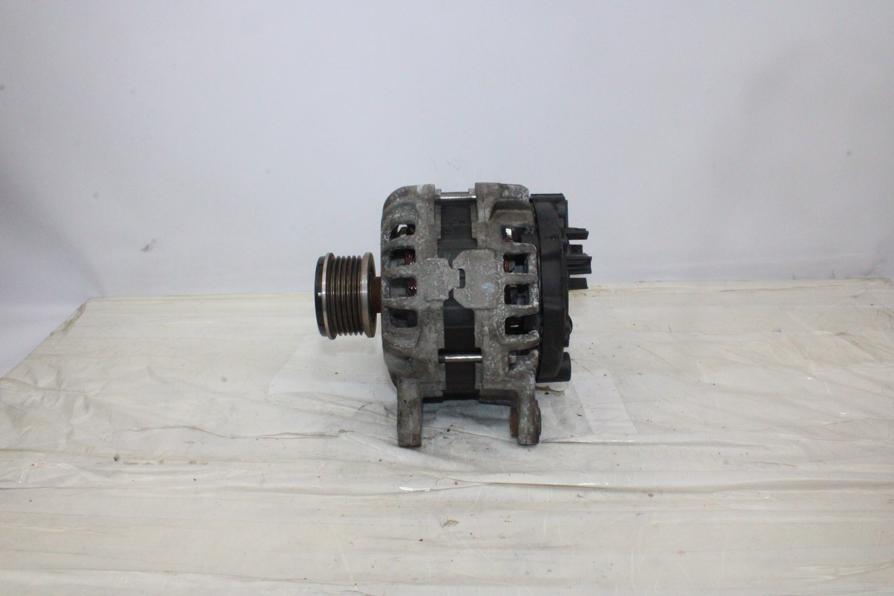 DACIA Dokker 1 generation (2012-2024) Alternator 231002949R 23768564