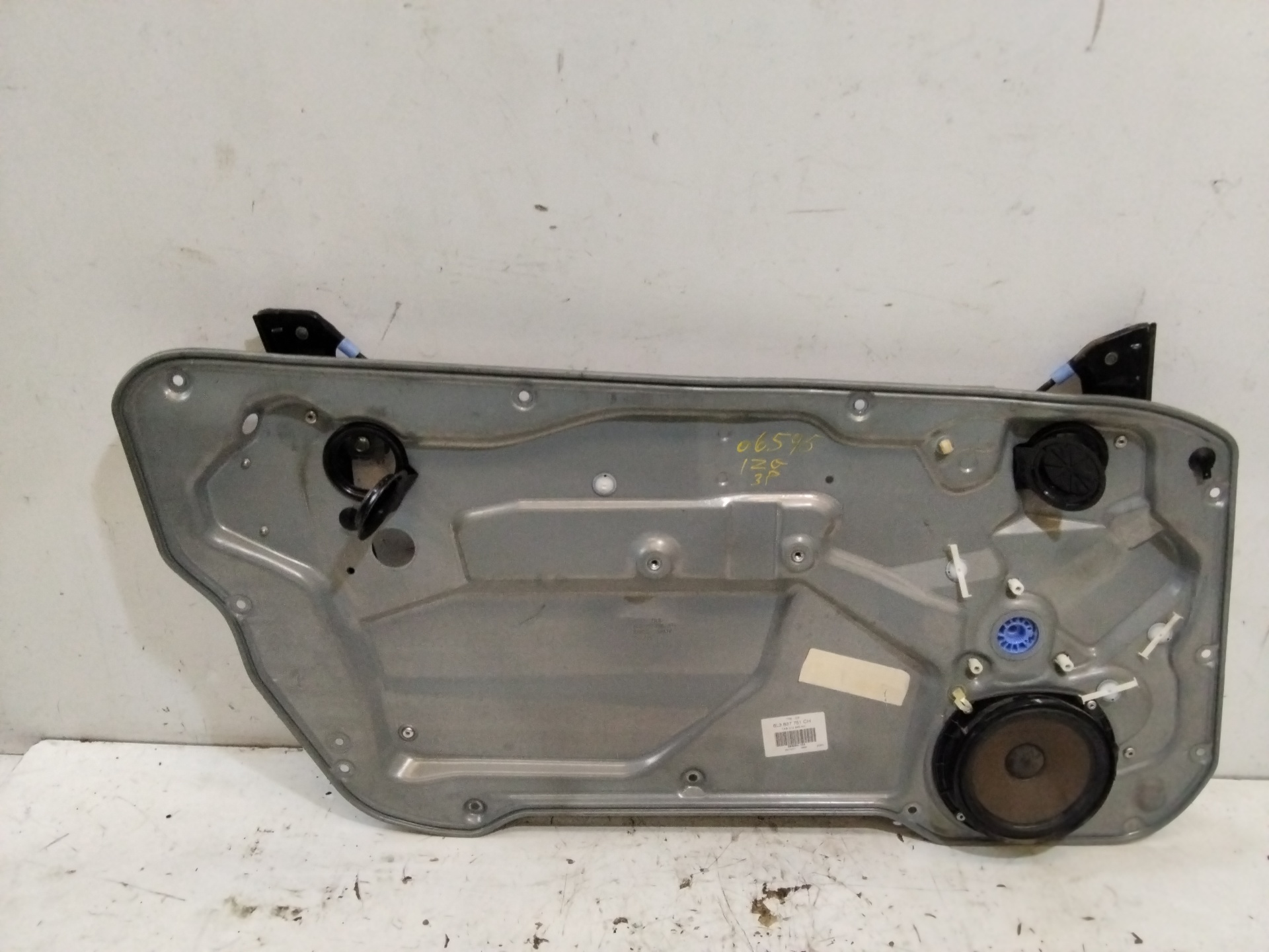 SEAT Ibiza 3 generation (2002-2008) Regulator de geam ușă stânga față 6L3837751CH 25265929