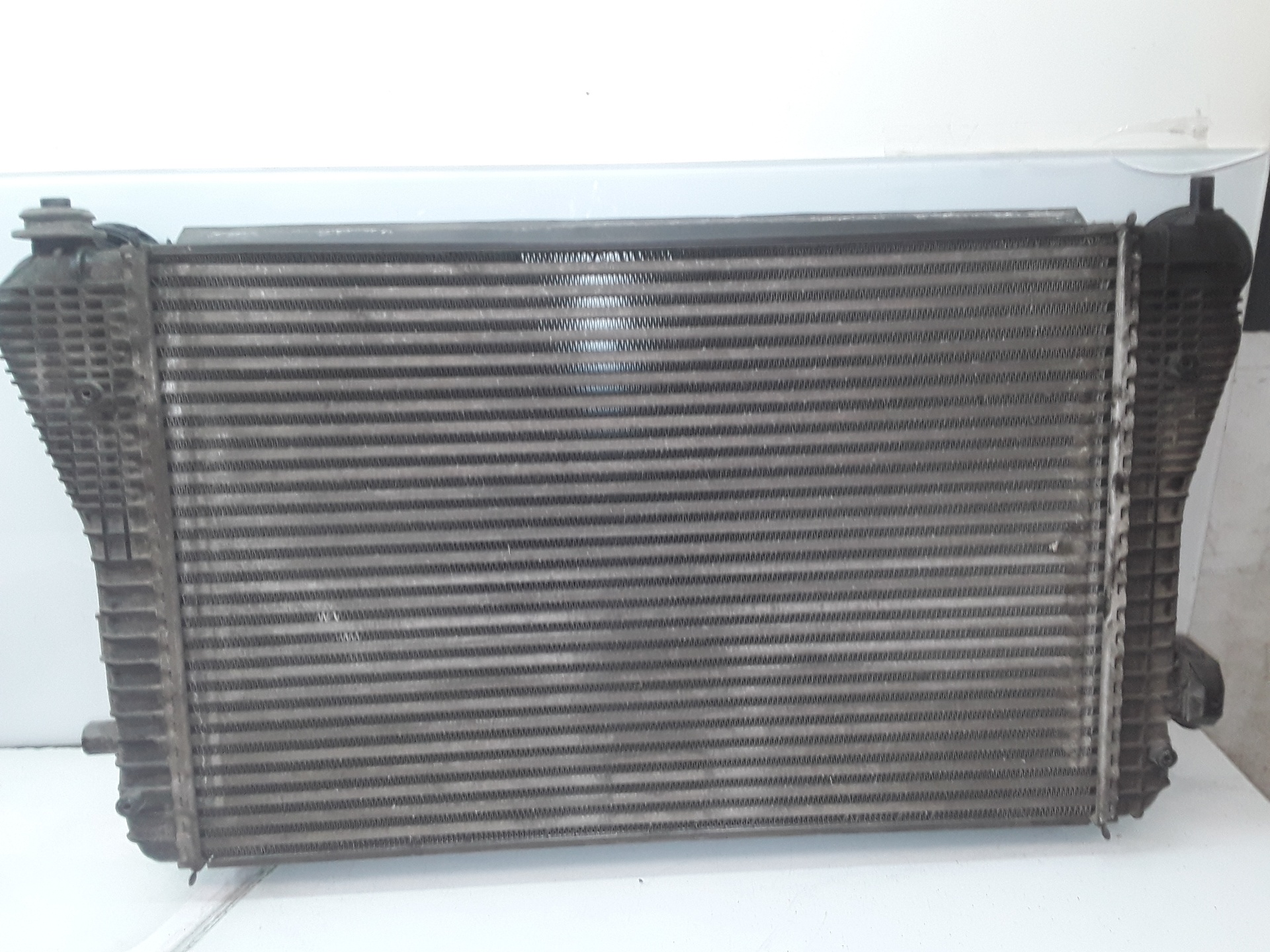 VOLKSWAGEN Passat B6 (2005-2010) Radiator intercooler 1K0145805G 19272137