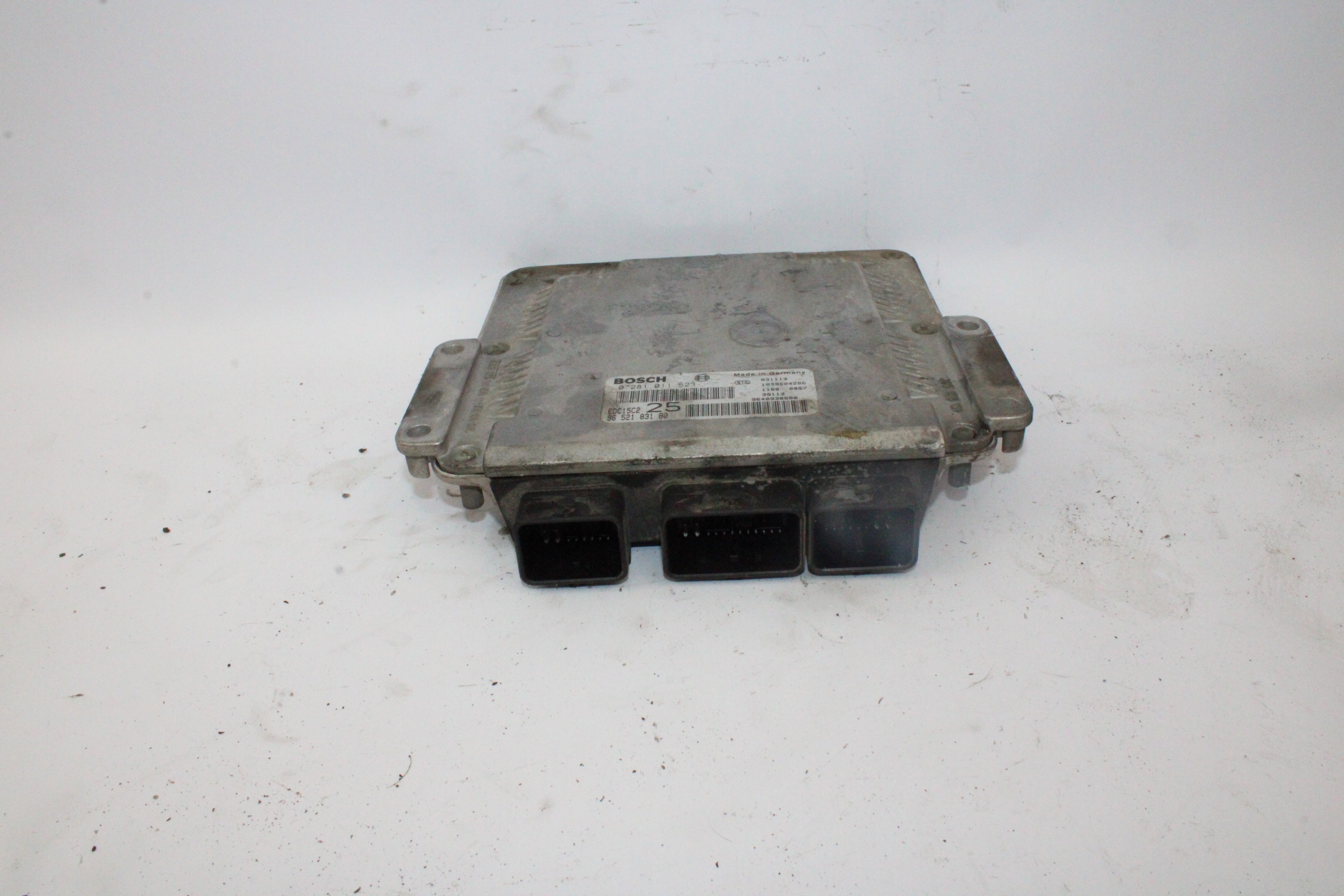 Centralita motor uce 0281011523 de Citroen Xsara (n1) 2000-2005 - pieza usada