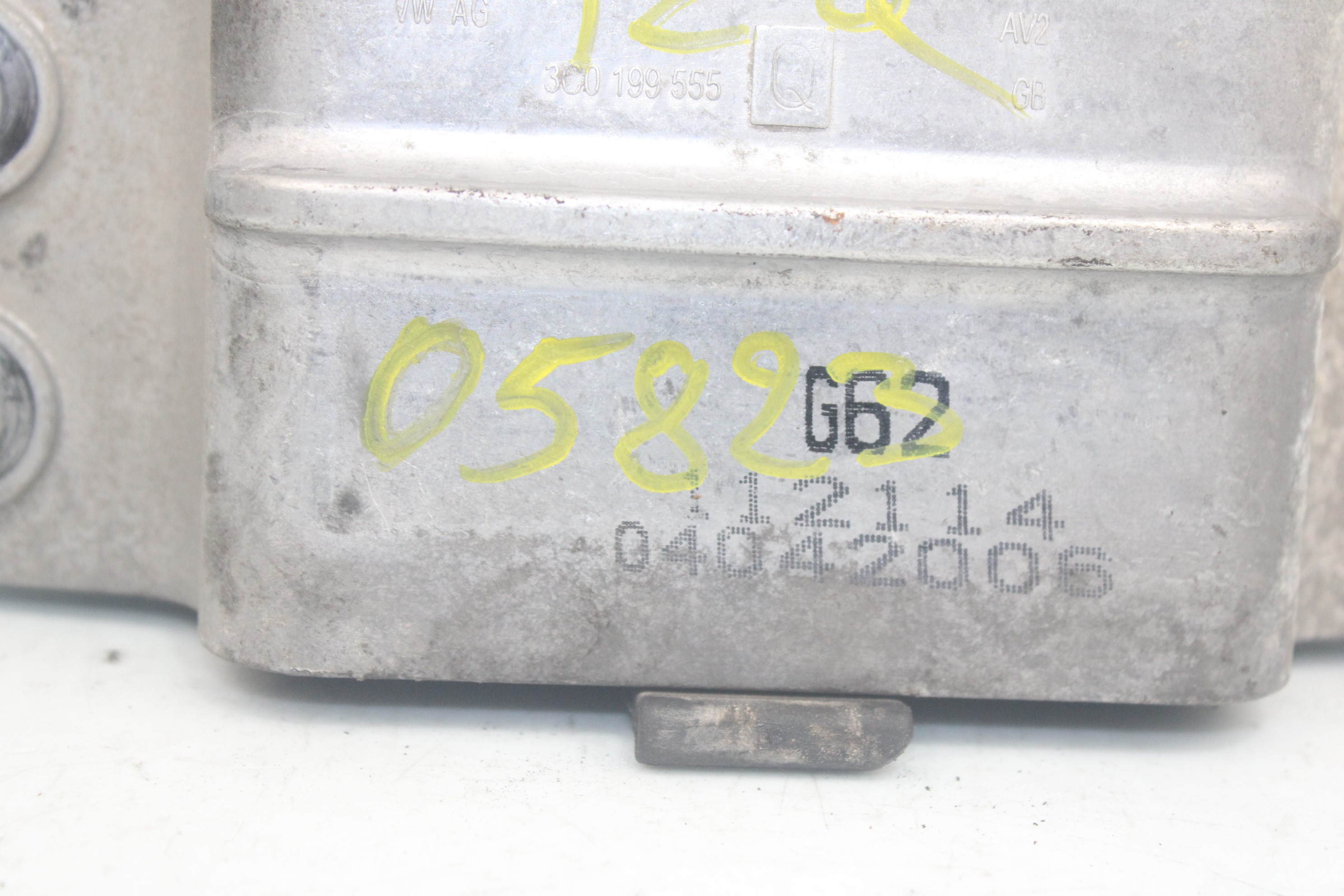 VOLKSWAGEN Passat B6 (2005-2010) Left Side Engine Mount 3C0199555 25180185