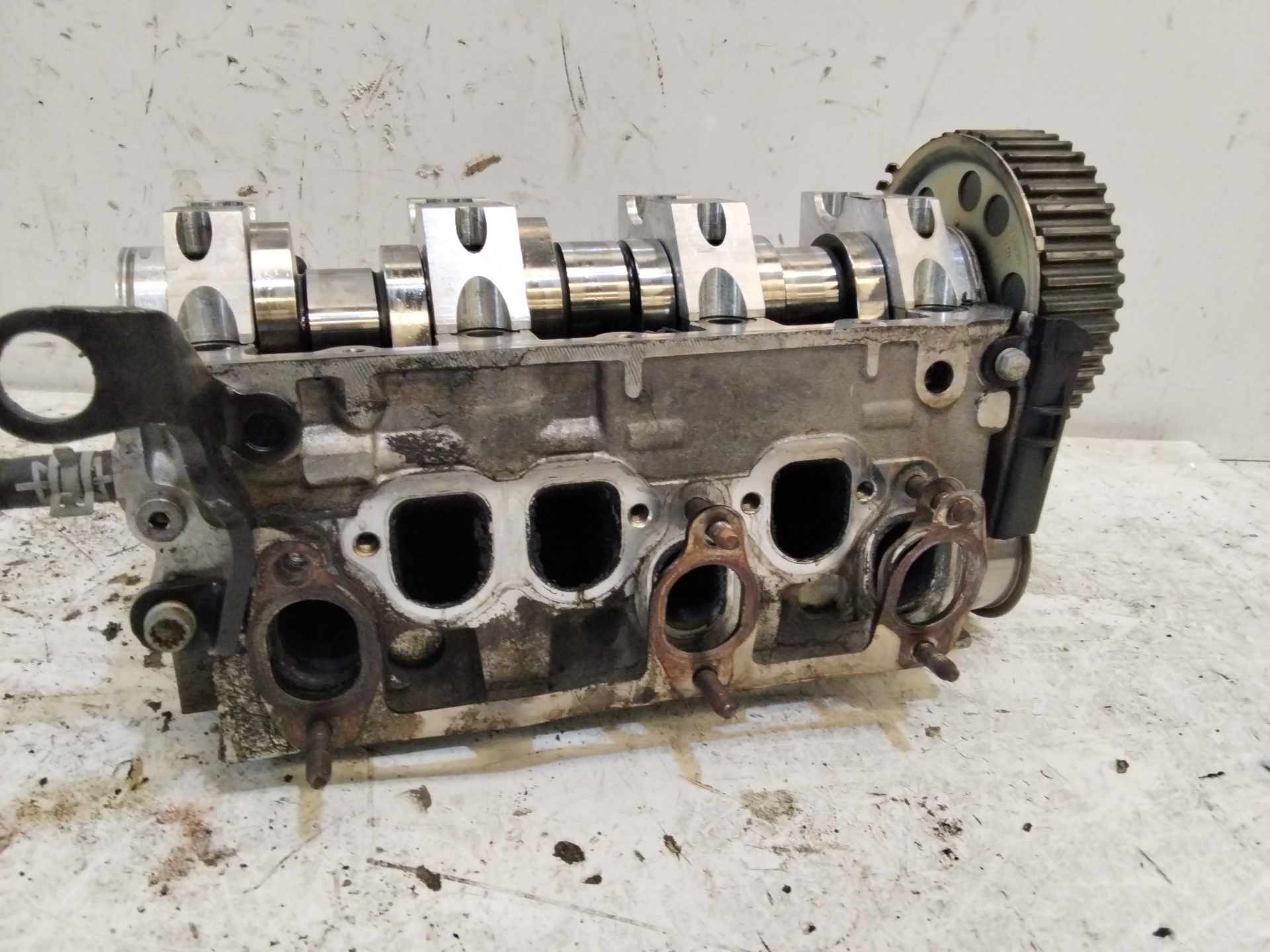 SKODA Octavia 2 generation (2004-2013) Engine Cylinder Head 045103373HV420 24966370