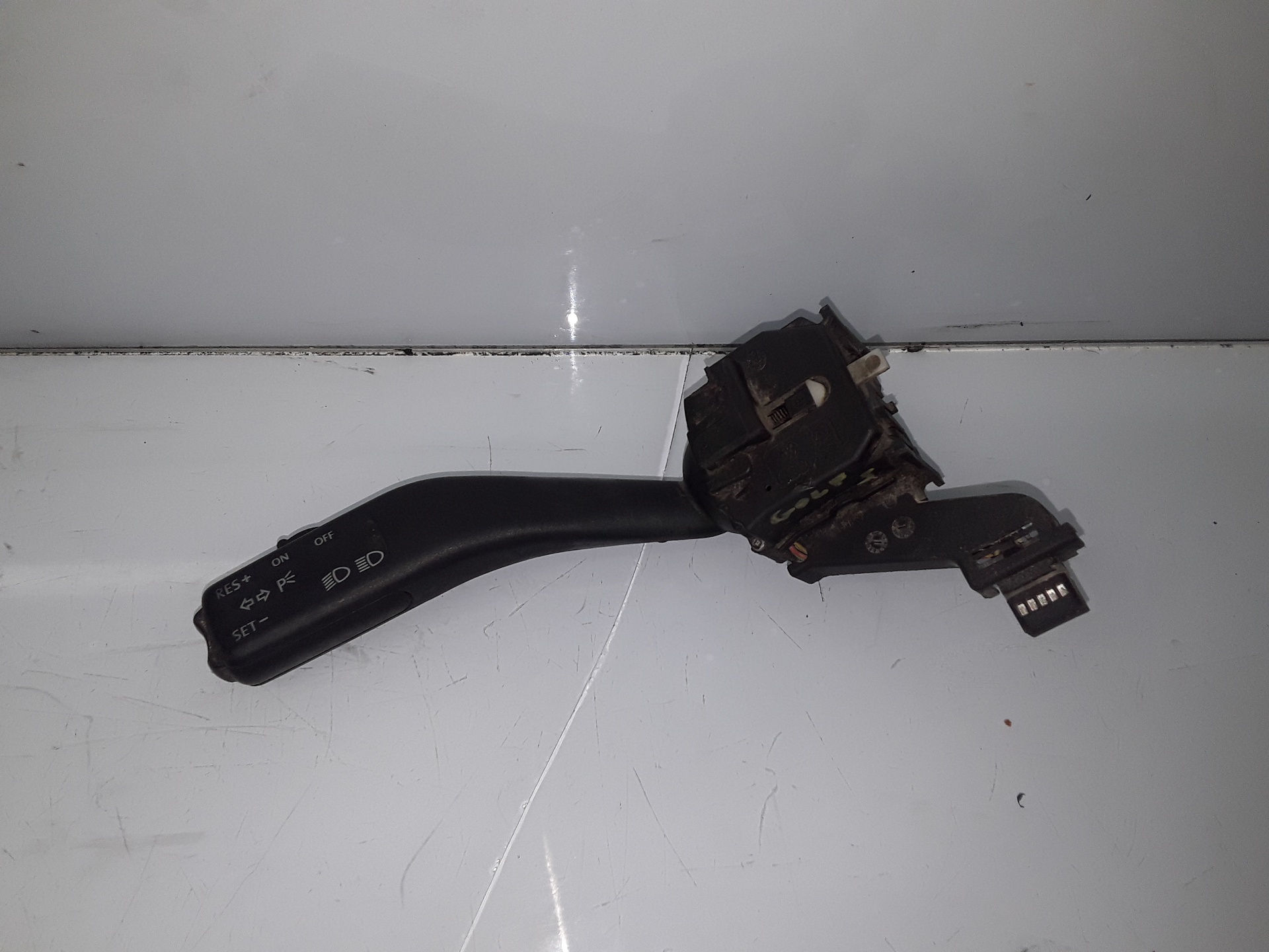 SEAT Leon 2 generation (2005-2012) Headlight Switch Control Unit 1K0953513A 19253400