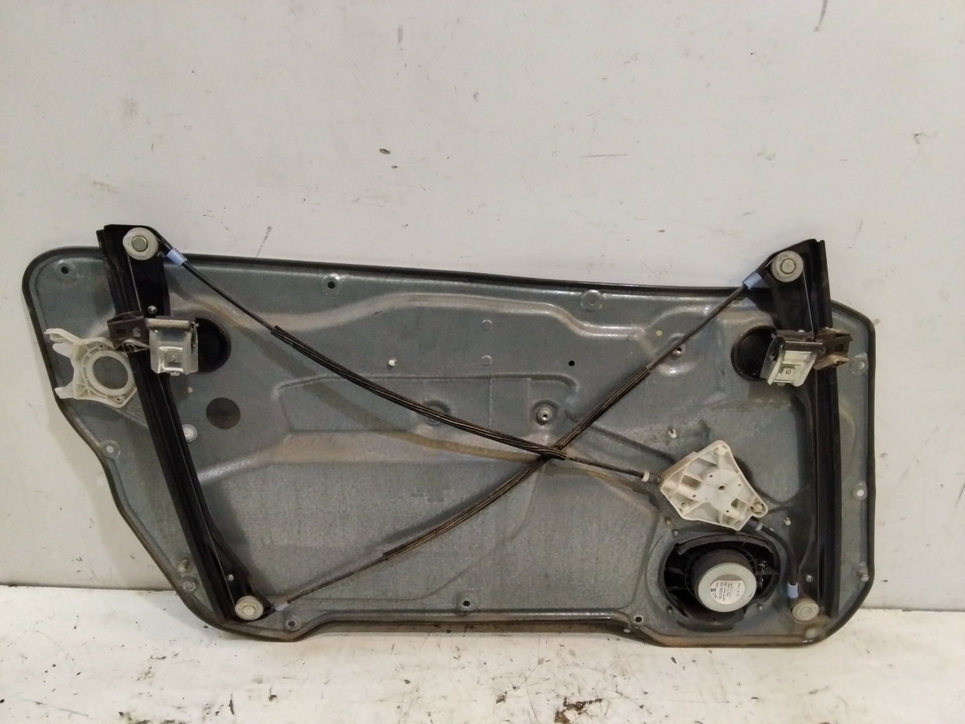 SEAT Ibiza 3 generation (2002-2008) Lève-vitre de porte avant droite 6L3837752CQ 25265537