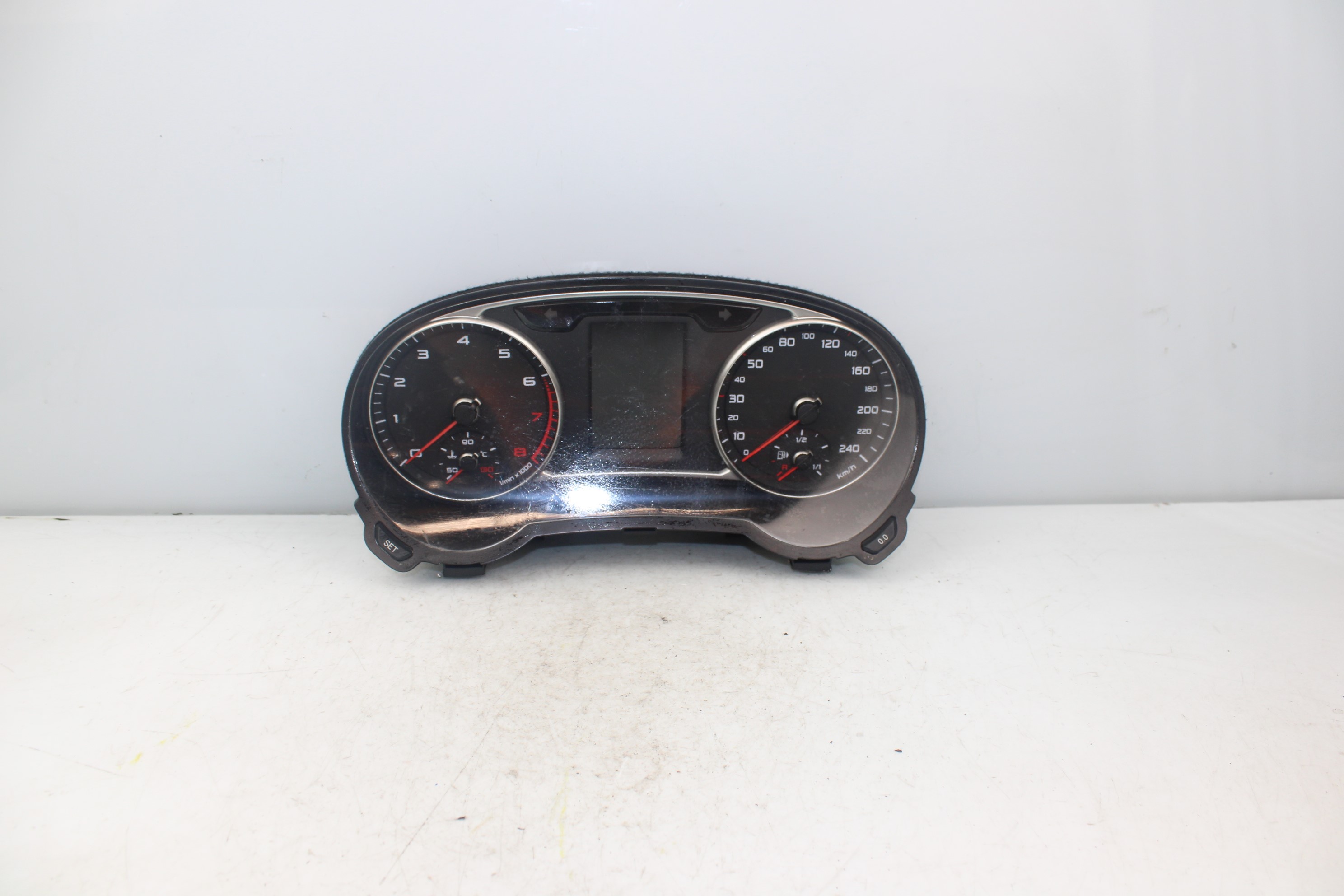 AUDI A1 8X (2010-2020) Speedometer 8XA920930D 25188883