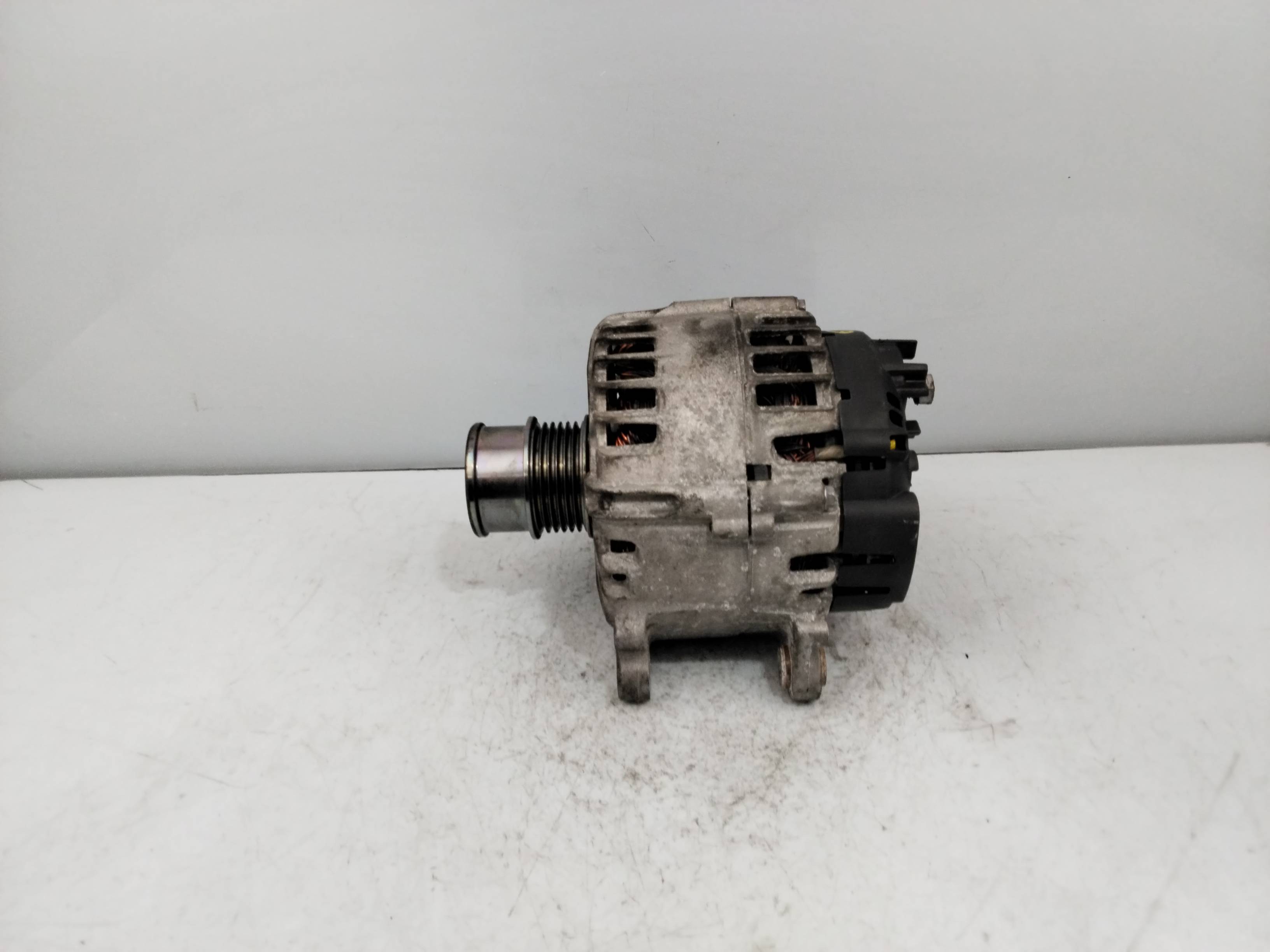 VOLKSWAGEN T-Roc 1 generation (2017-2024) Generator 04C903021A 25191018