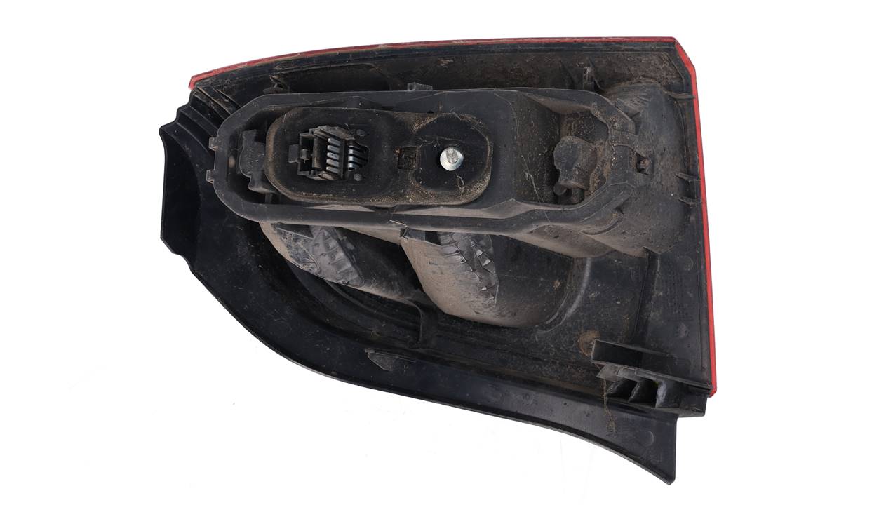 Pisca tras esquerdo 8200387888 de Renault Twingo iii (bcm_, bca_) 2007-2016 - pieza usada
