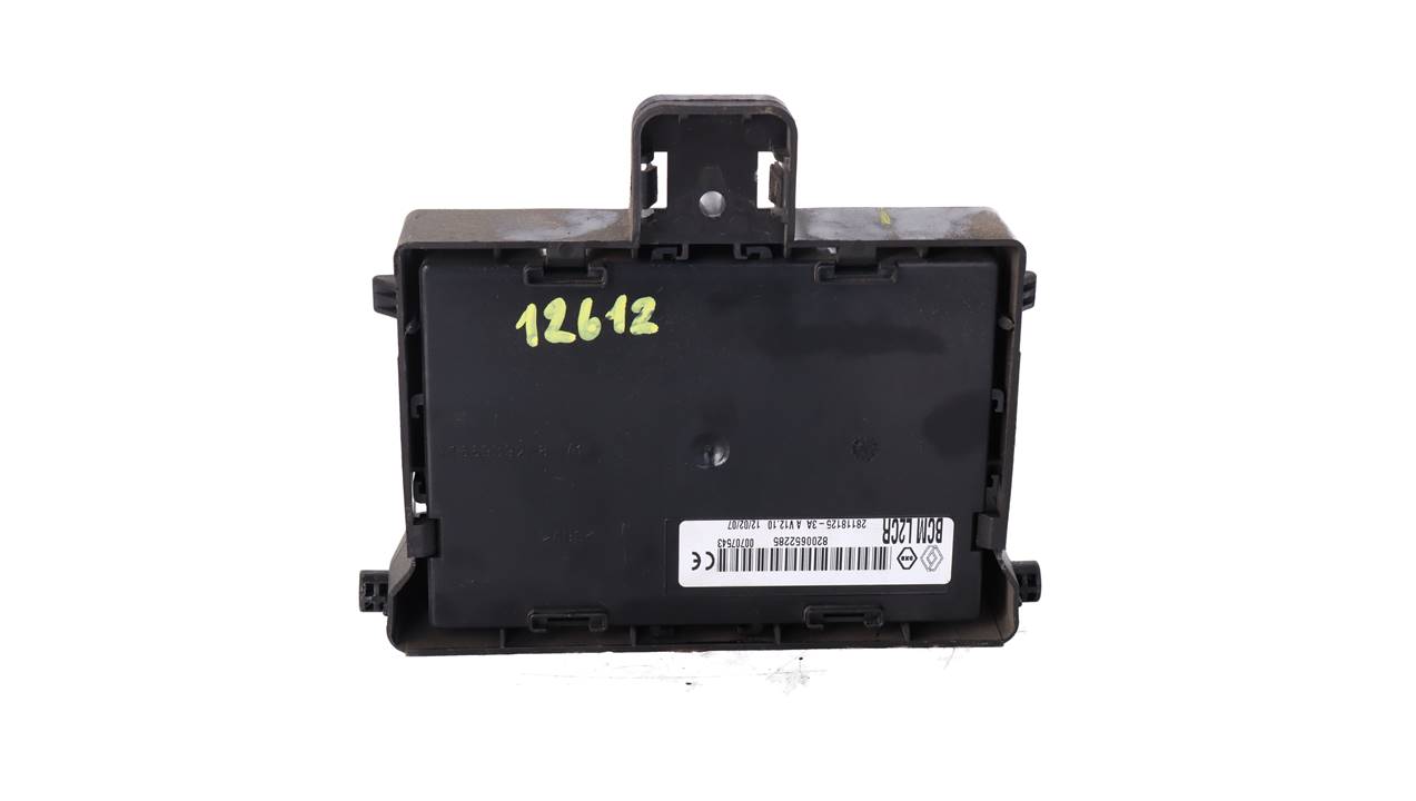 Modulo elettronico 8200652285 de Renault Clio ii fase ii (b/cb0) 2010-2010
