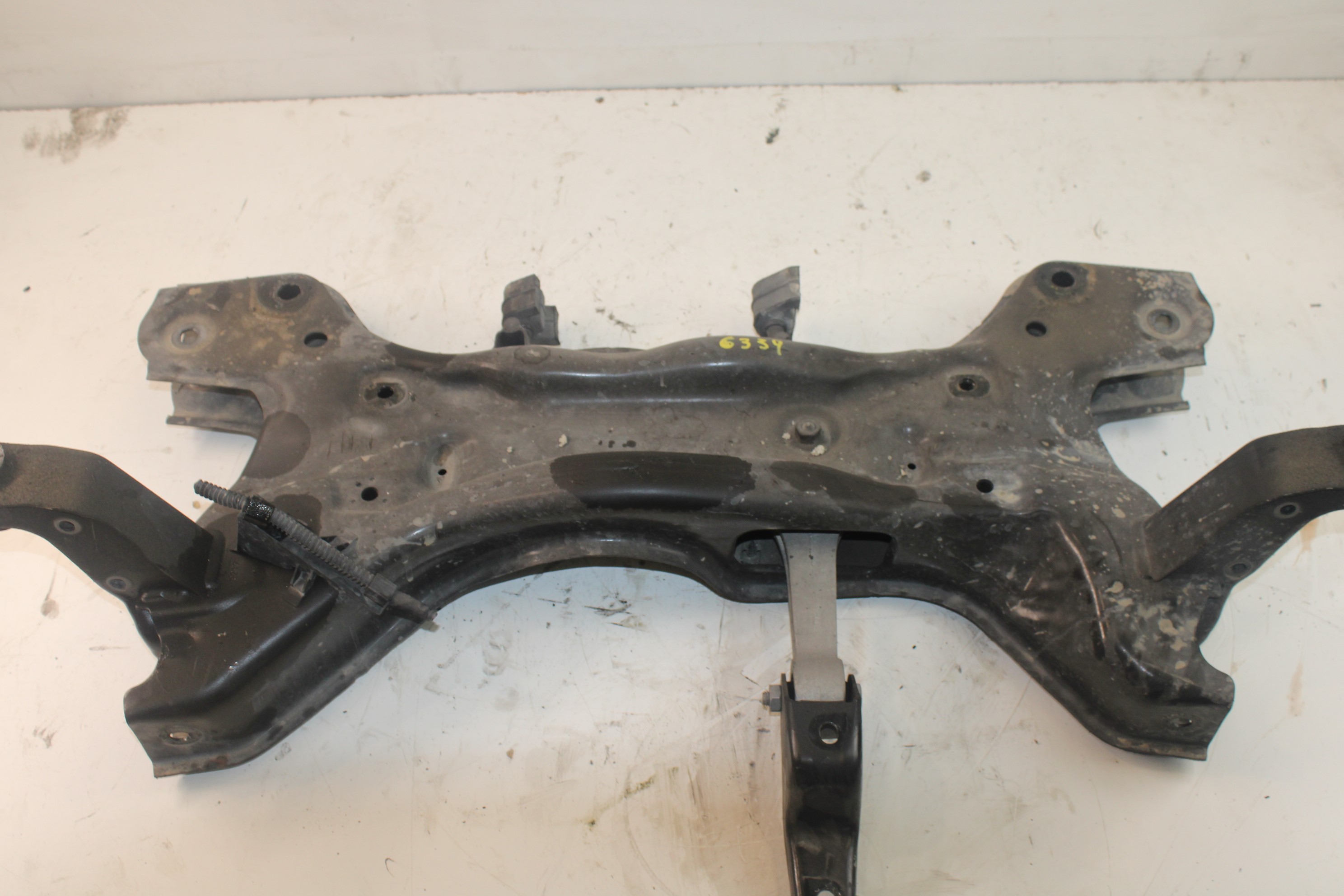 AUDI A1 8X (2010-2020) Front Suspension Subframe NOTIENEREFERENCIA 25188766