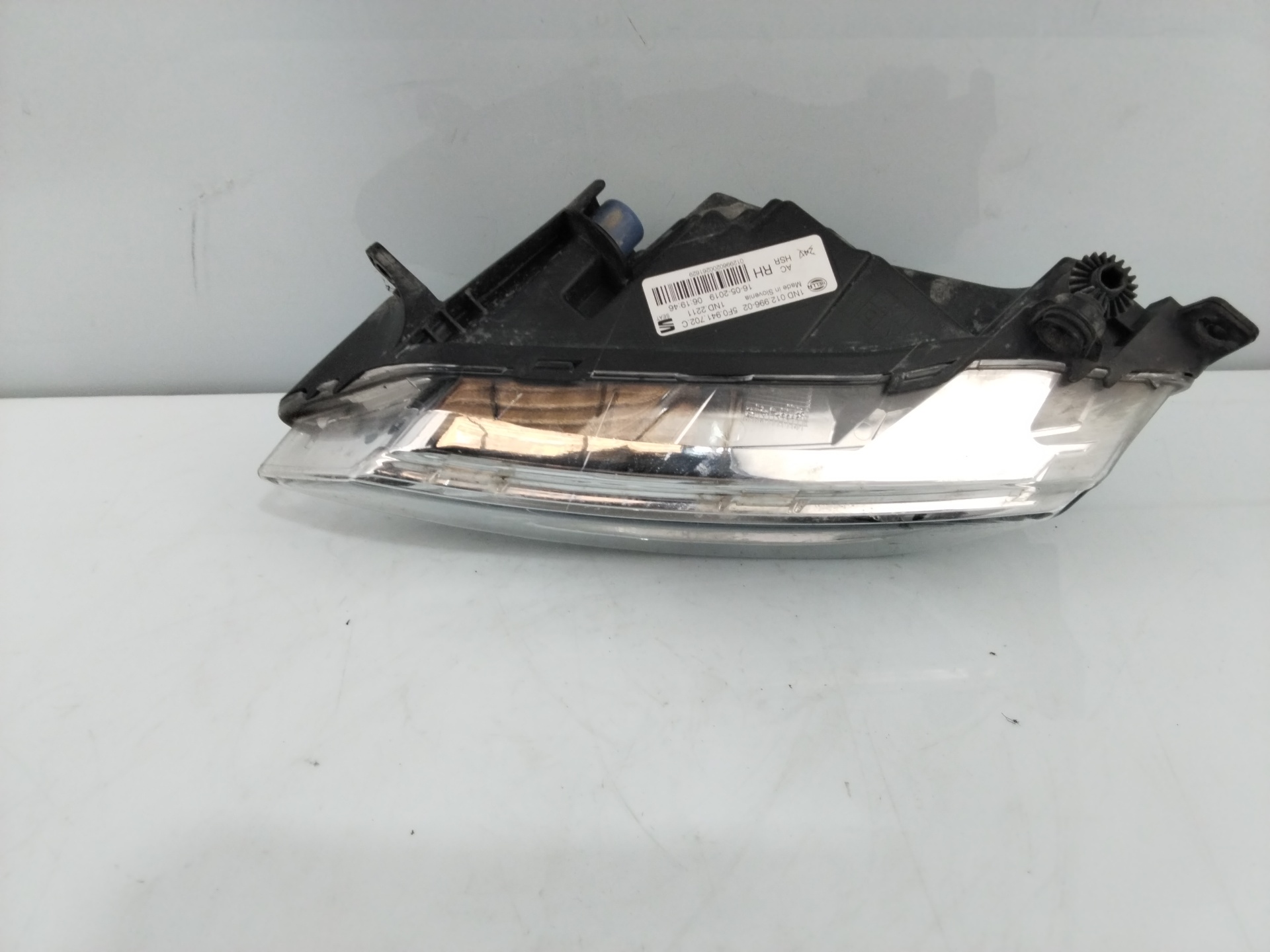 SEAT Leon 3 generation (2012-2020) Front Right Fog Light 5F0941702C 25753187