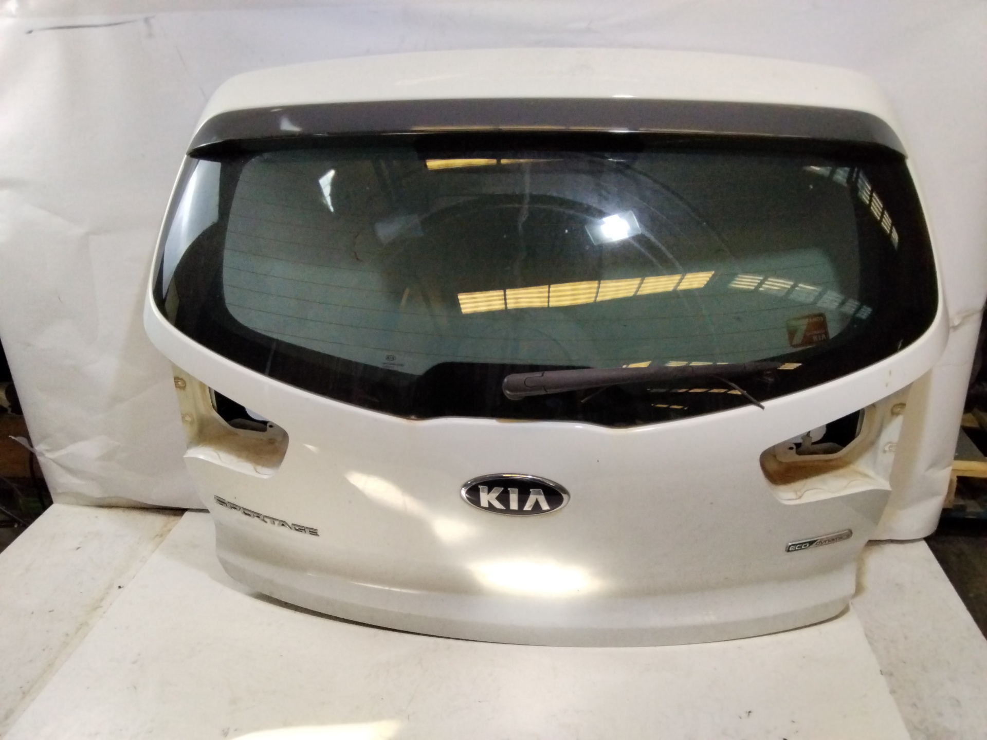 KIA Sportage 3 generation (2010-2015) Крышка багажника NOREF 25307898